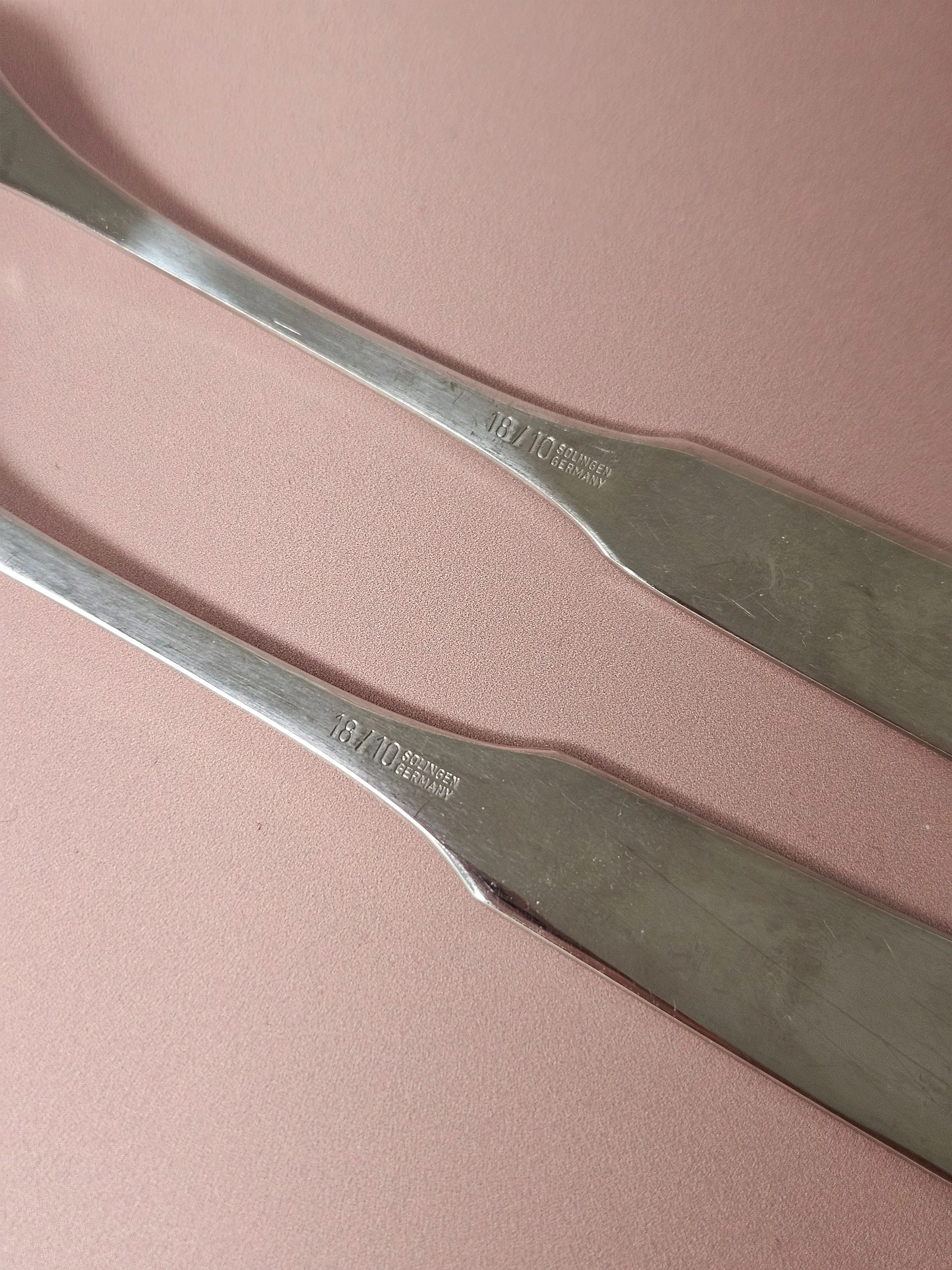 Apartment_No_10_Fish_Cutlery_02.jpg