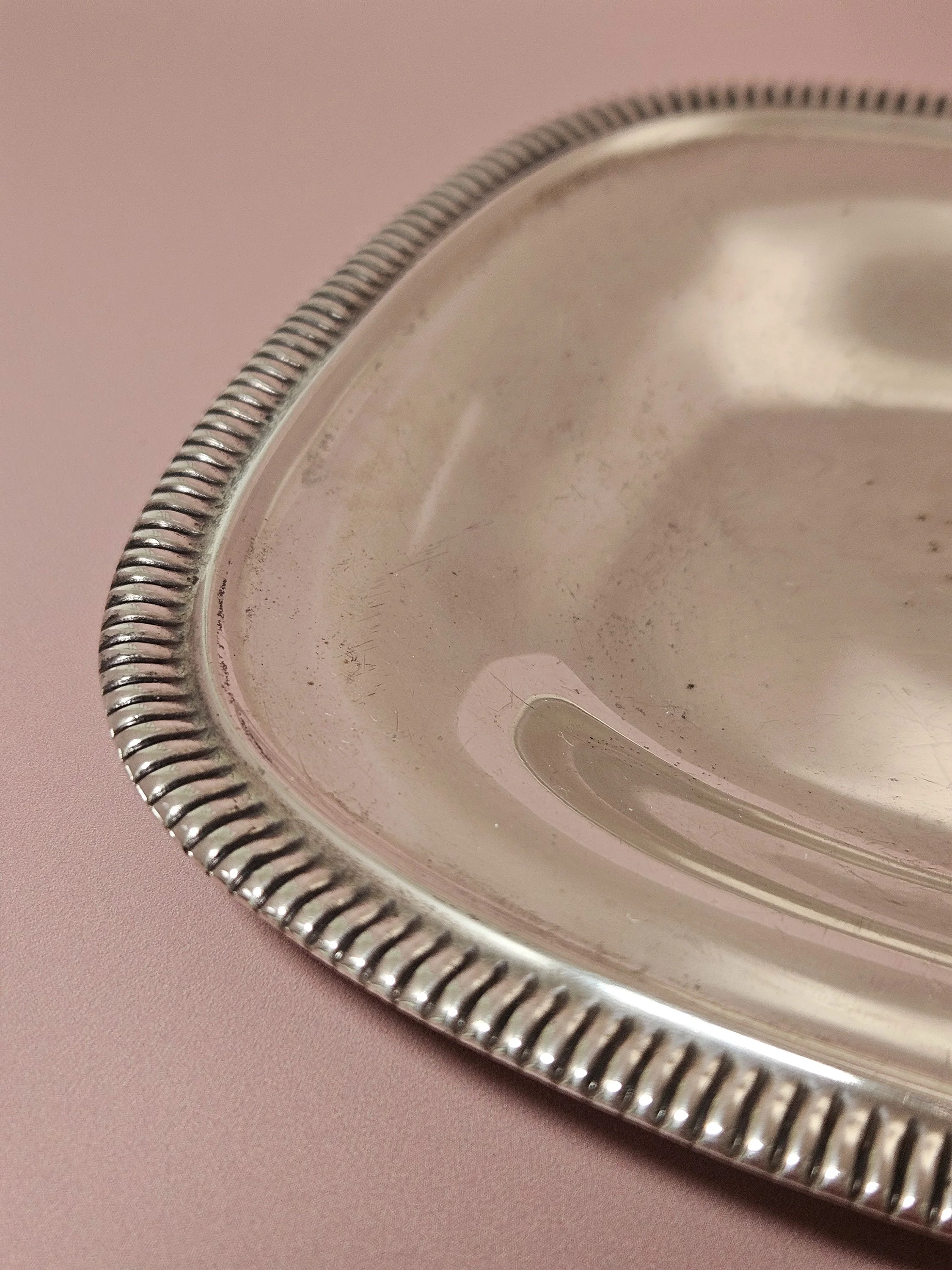 Apartment_10_Silver_Trinket_Plate_02.jpg