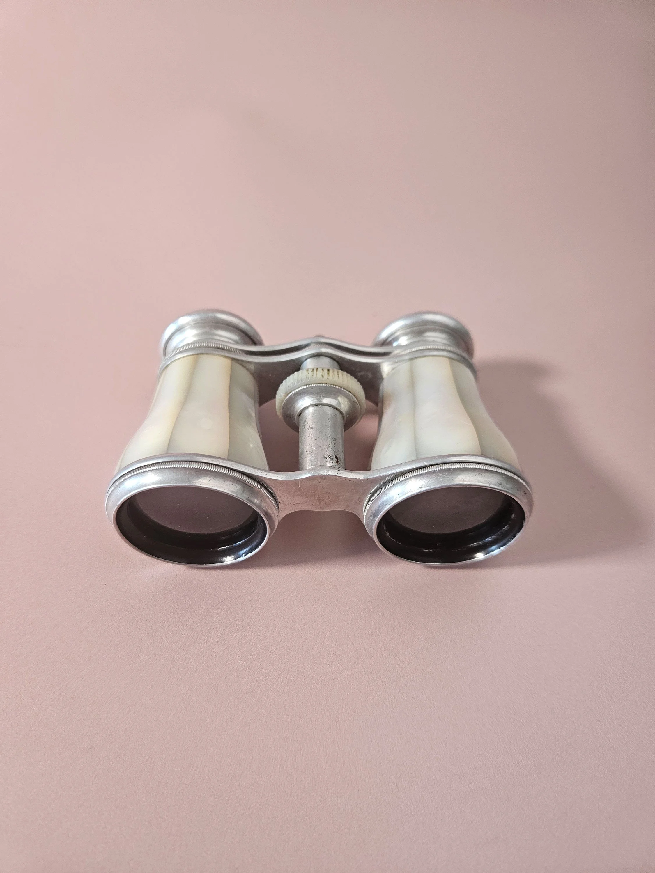 Apartment_No_10_Opera_Glasses_10.jpg