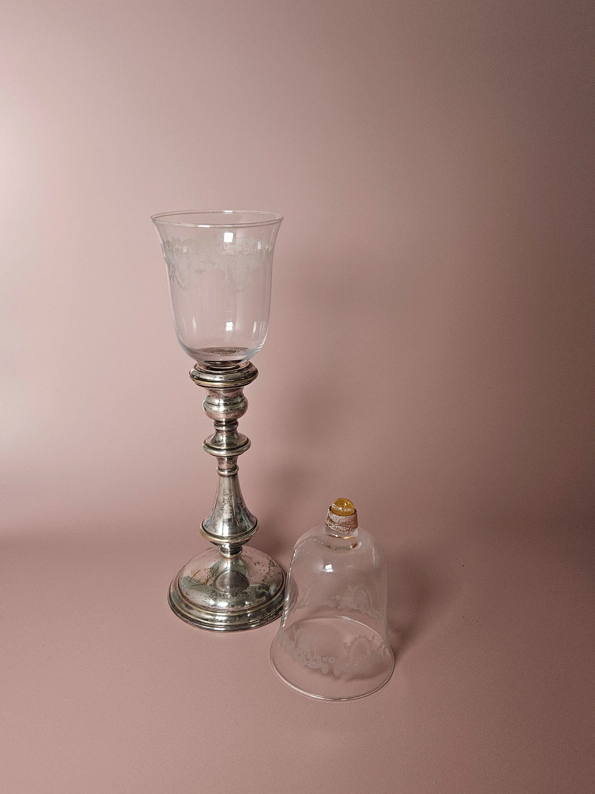 Apartment_No_10_Glass_Dome_Candleholder_03.jpg