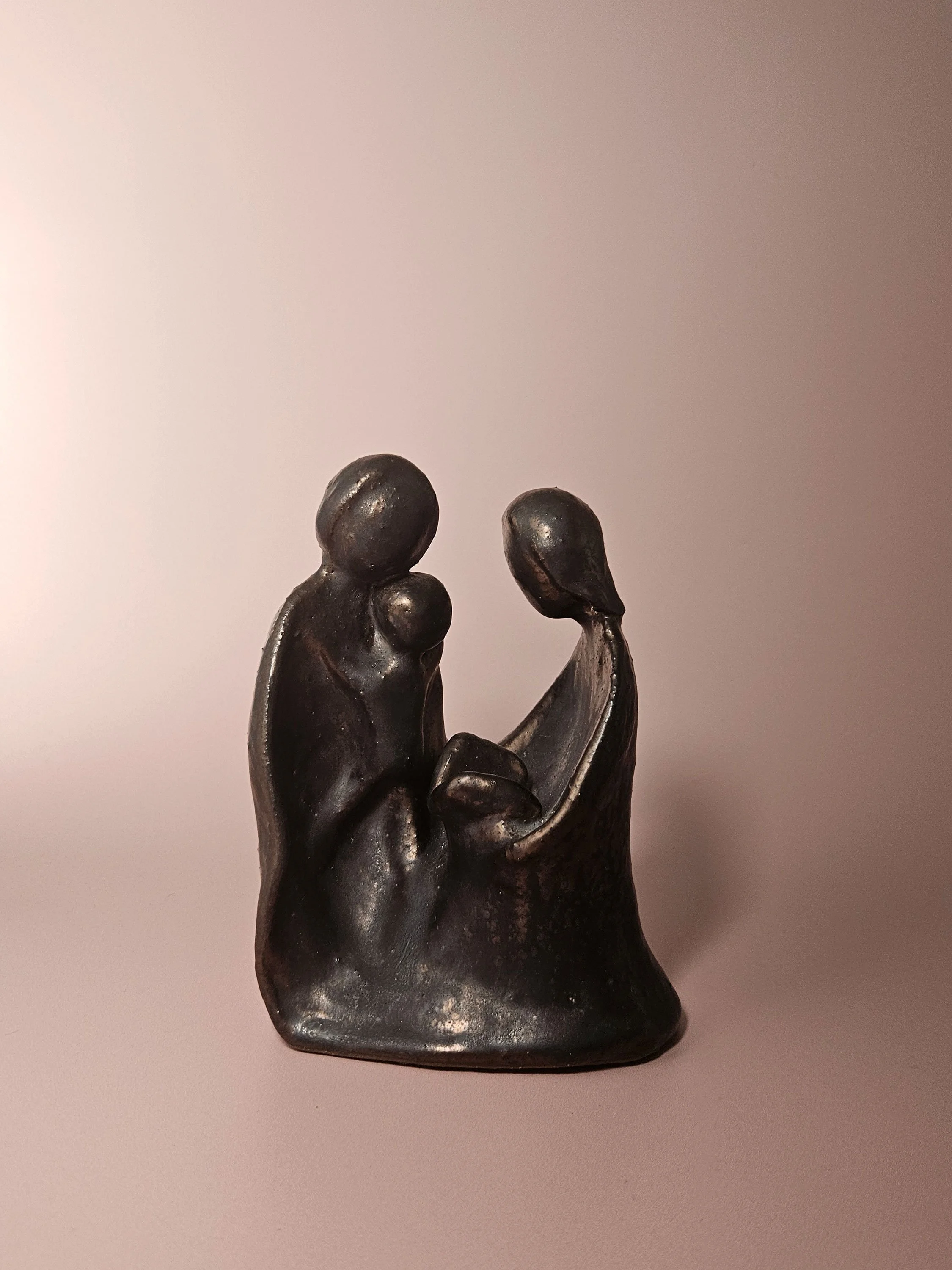 Apartment_No_10_Religious_Figures_02.jpg