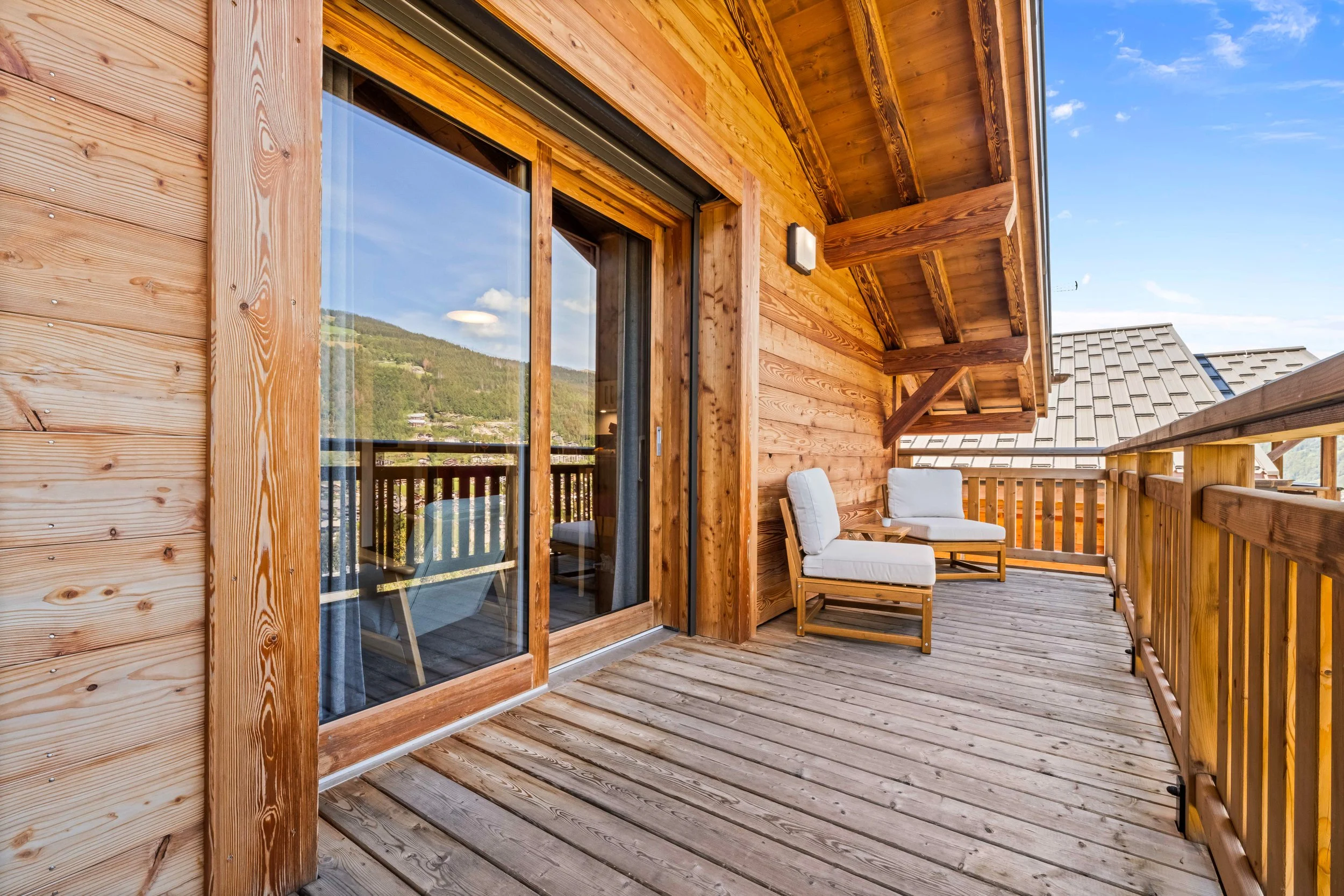 Chalet Belle Vue_Summer26-29.jpg