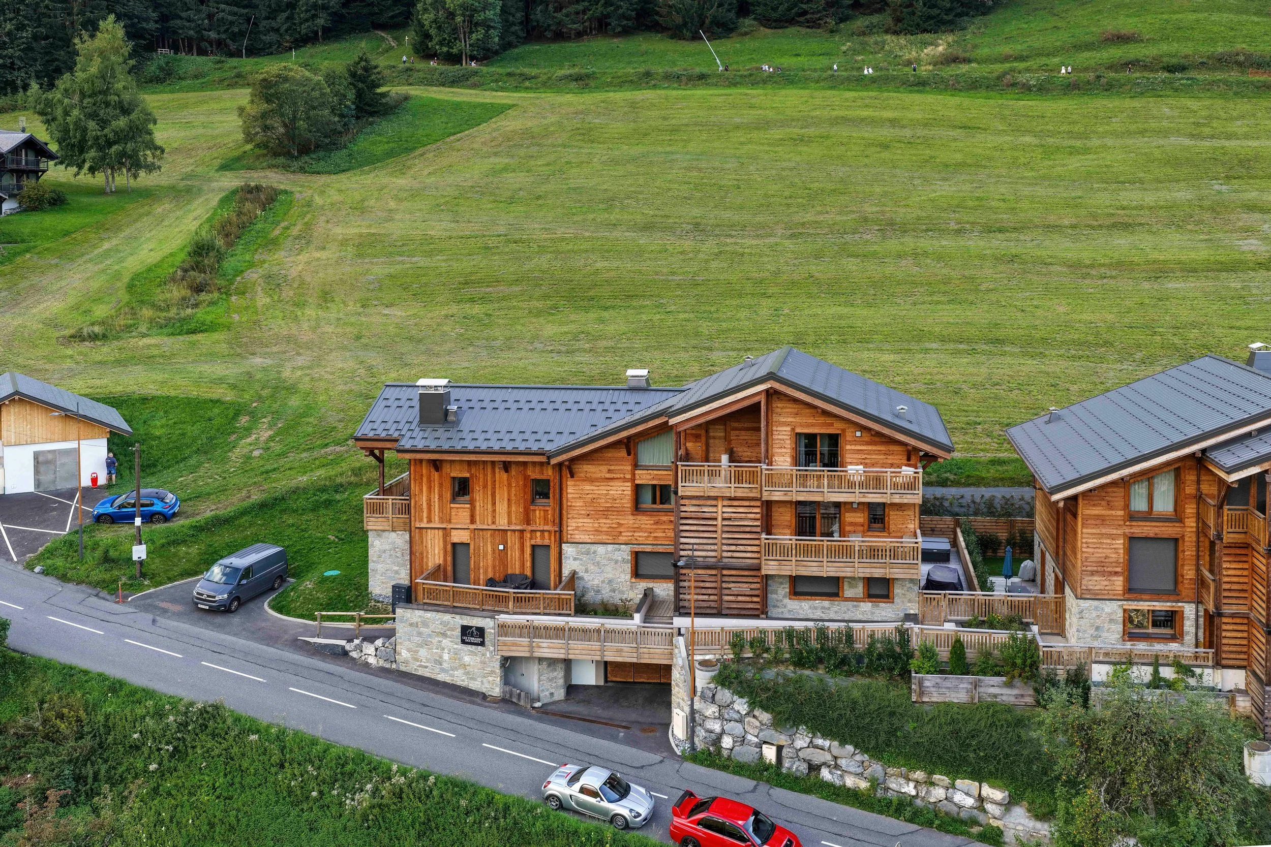 Chalet Belle Vue_Summer26-32.jpg