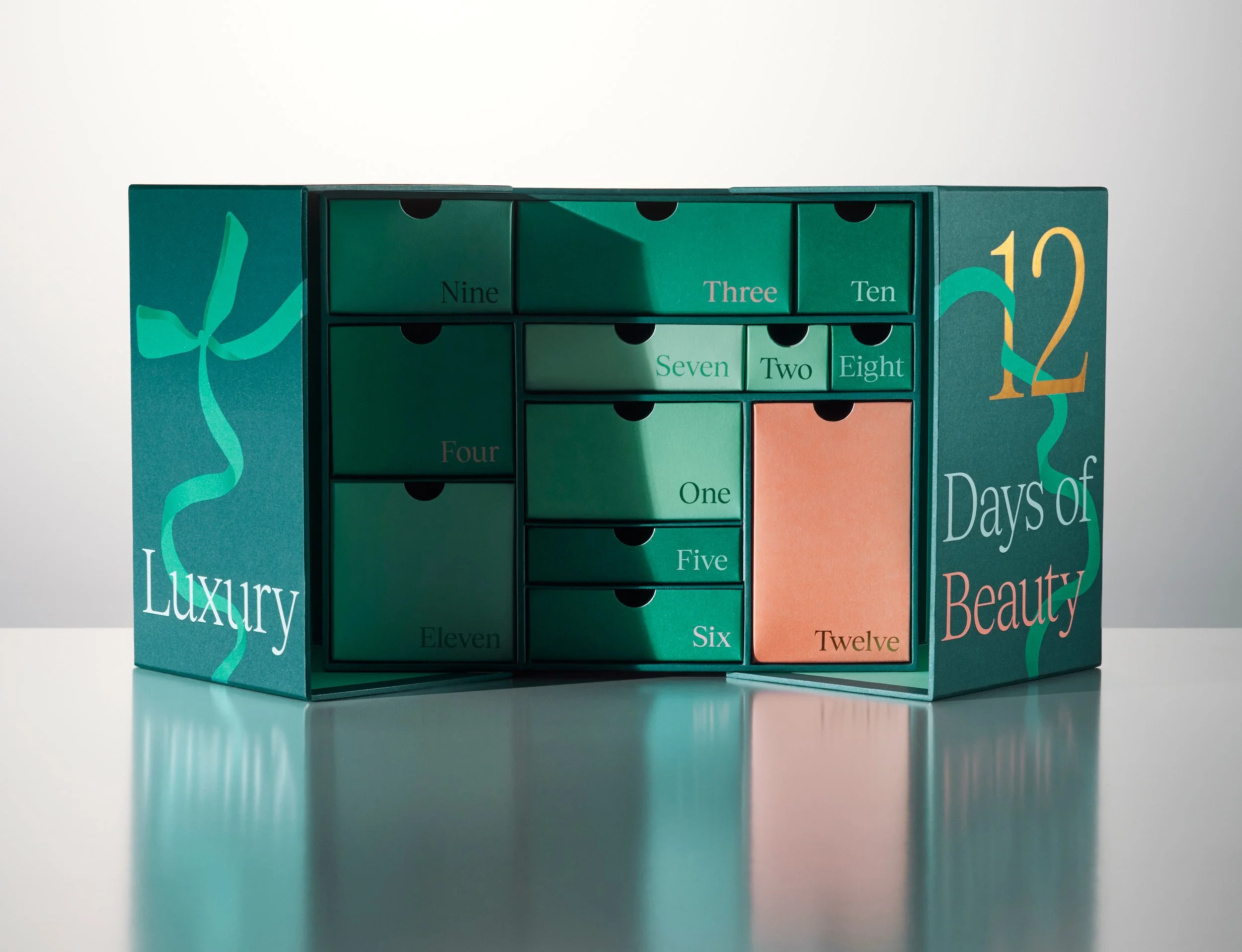 Green Boots Premium 12 Days of Beauty Christmas Advent Calendar