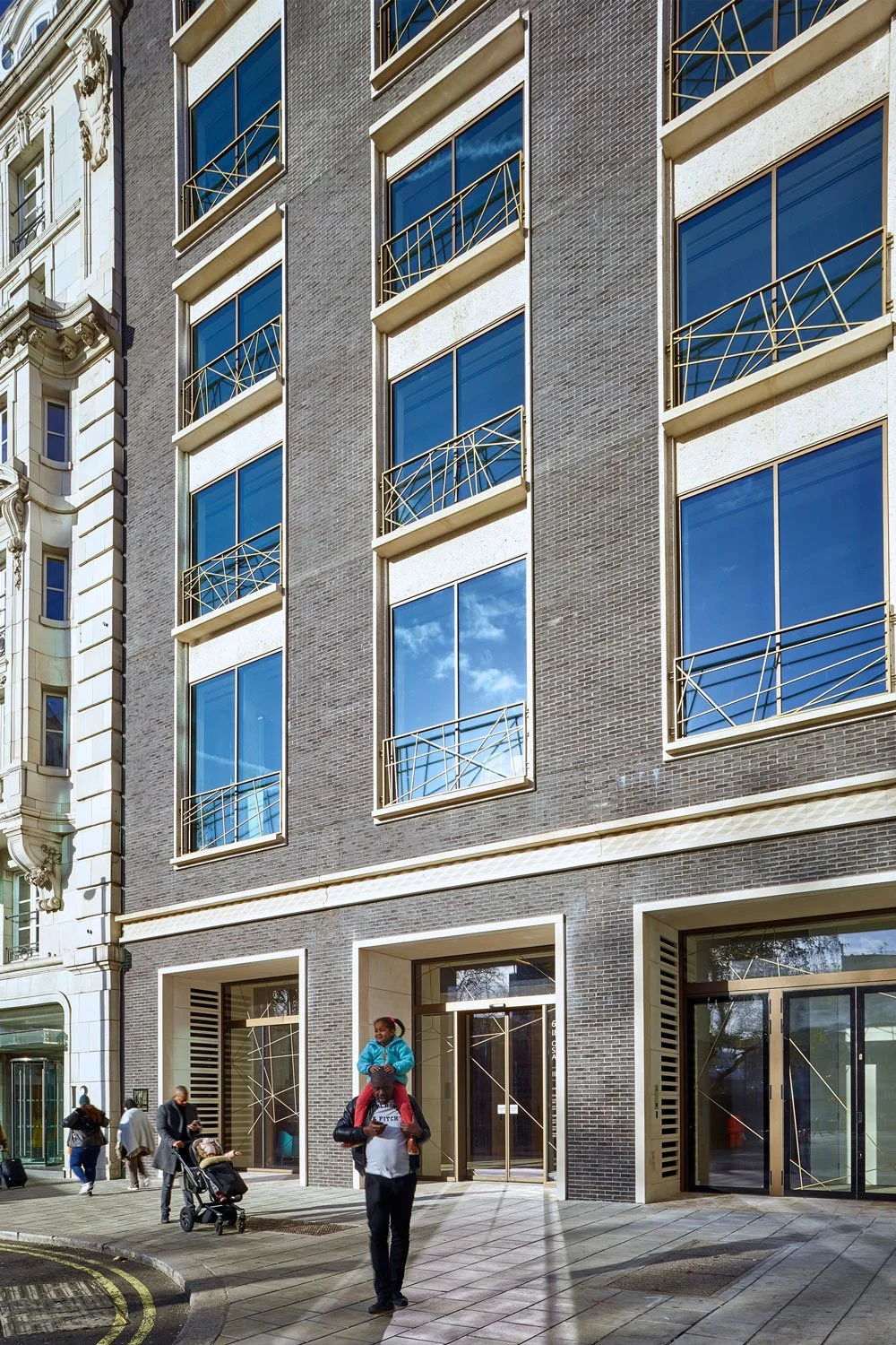 BCO-Hanover-Square_02-Street-Level.jpg