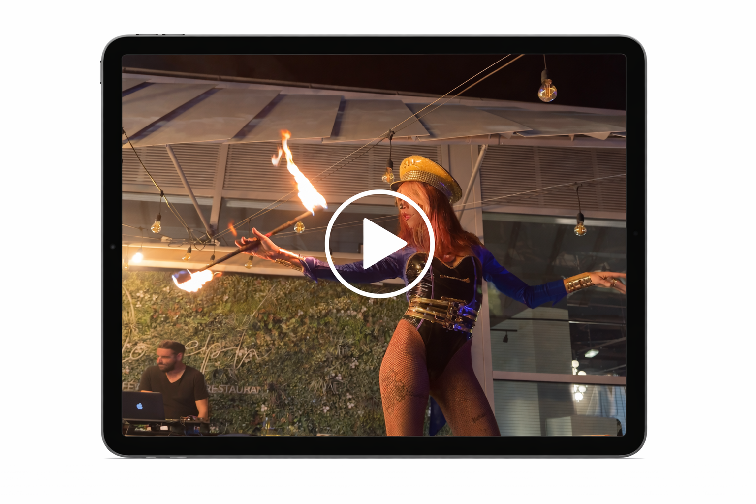 More film preview — Studio Circus — Saint-Laurent-du-Var
