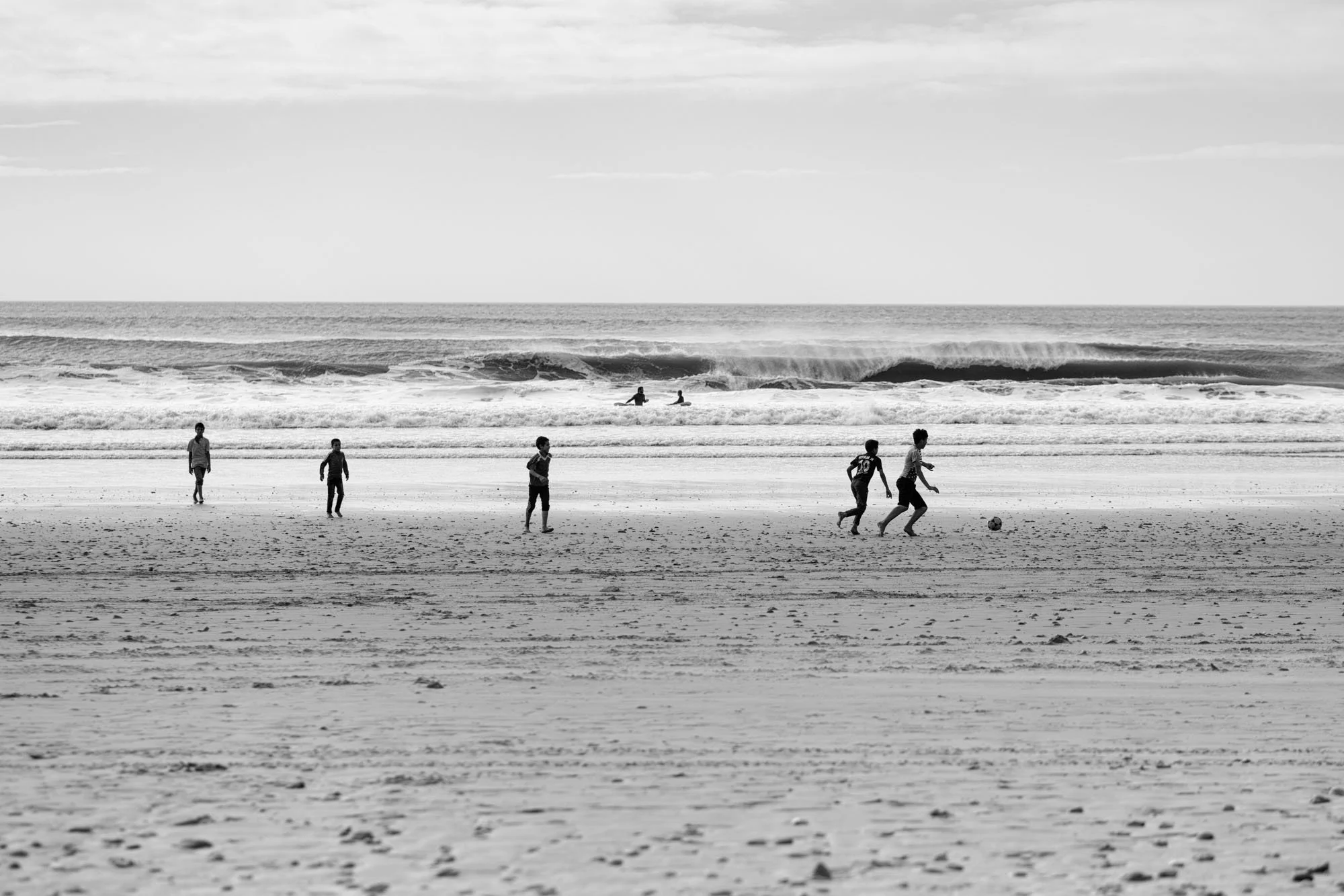 Foot on the beach - Essaouira 
