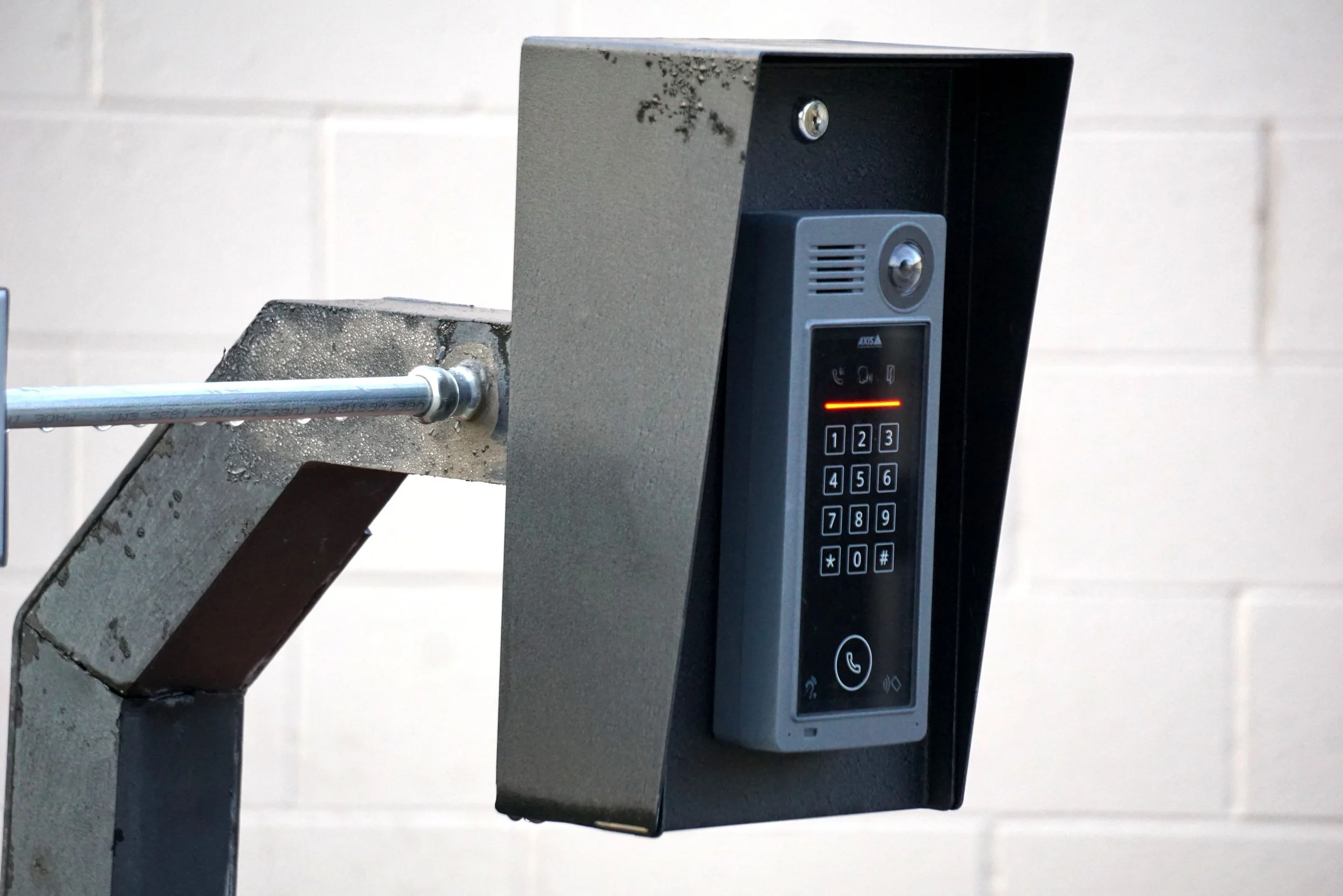 ENTRY SYSTEMS/CCTV