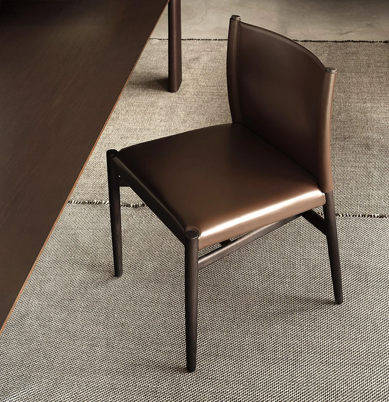 Ayon Chair