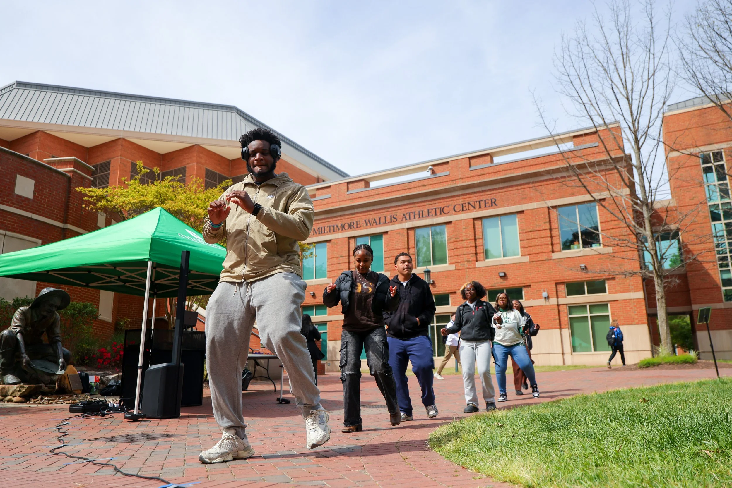 Wellness_Block_Party_3587.jpg
