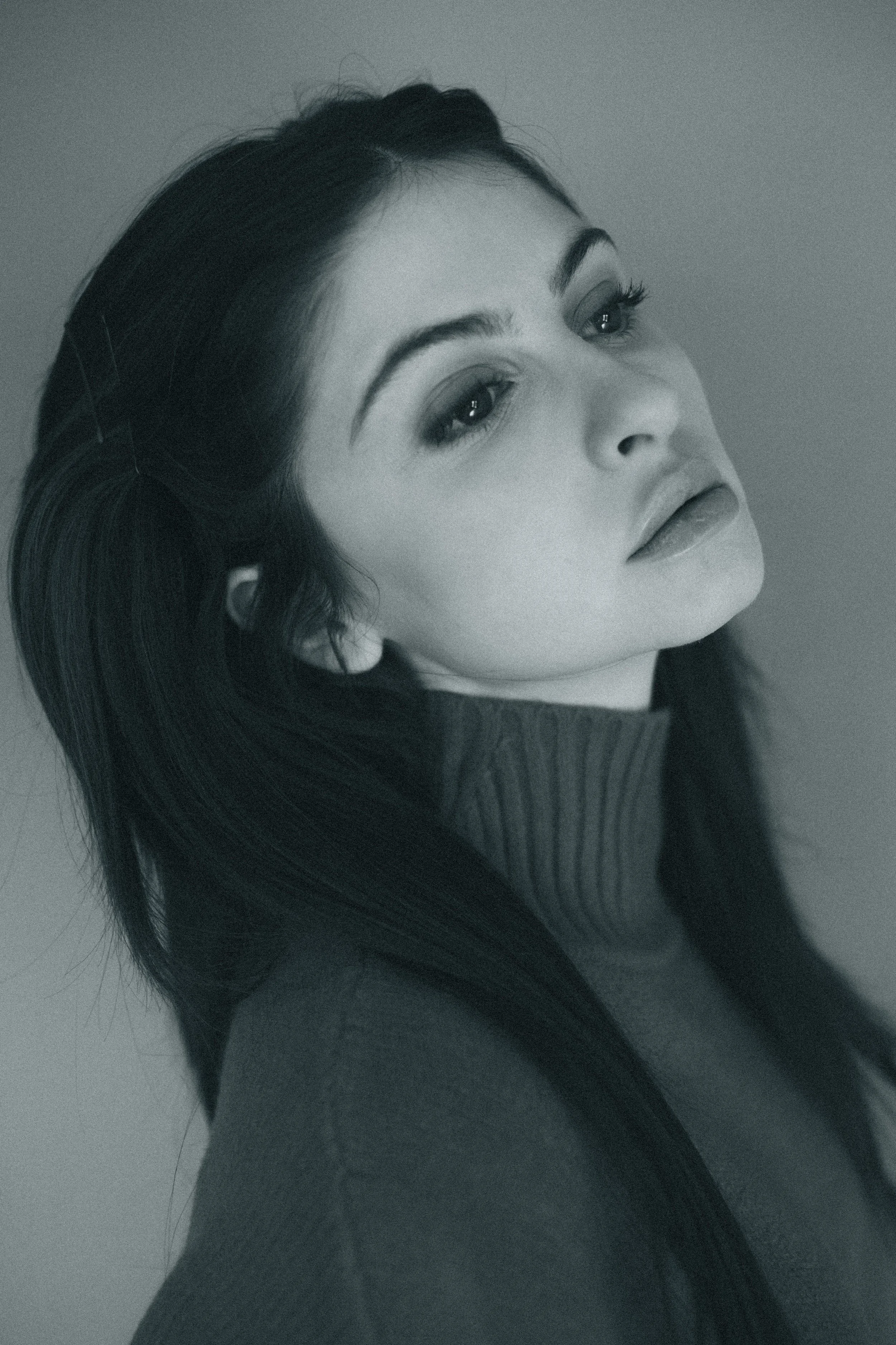 SydHeadshot-9233.JPG