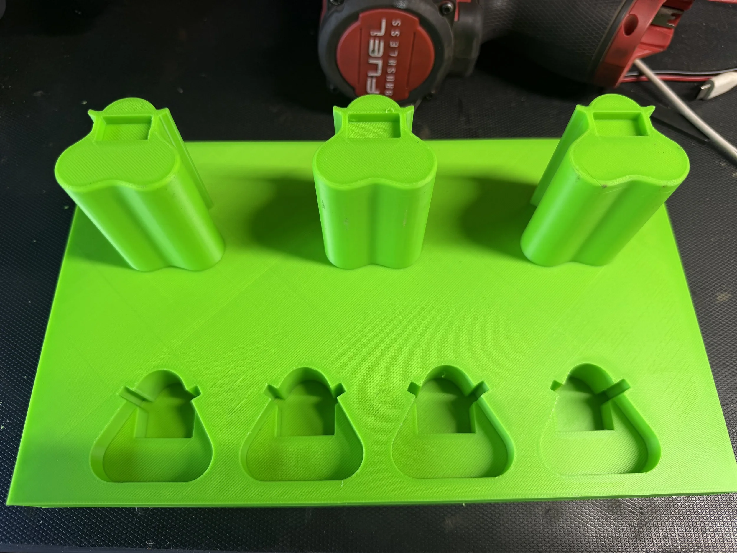 12 v power tool holder