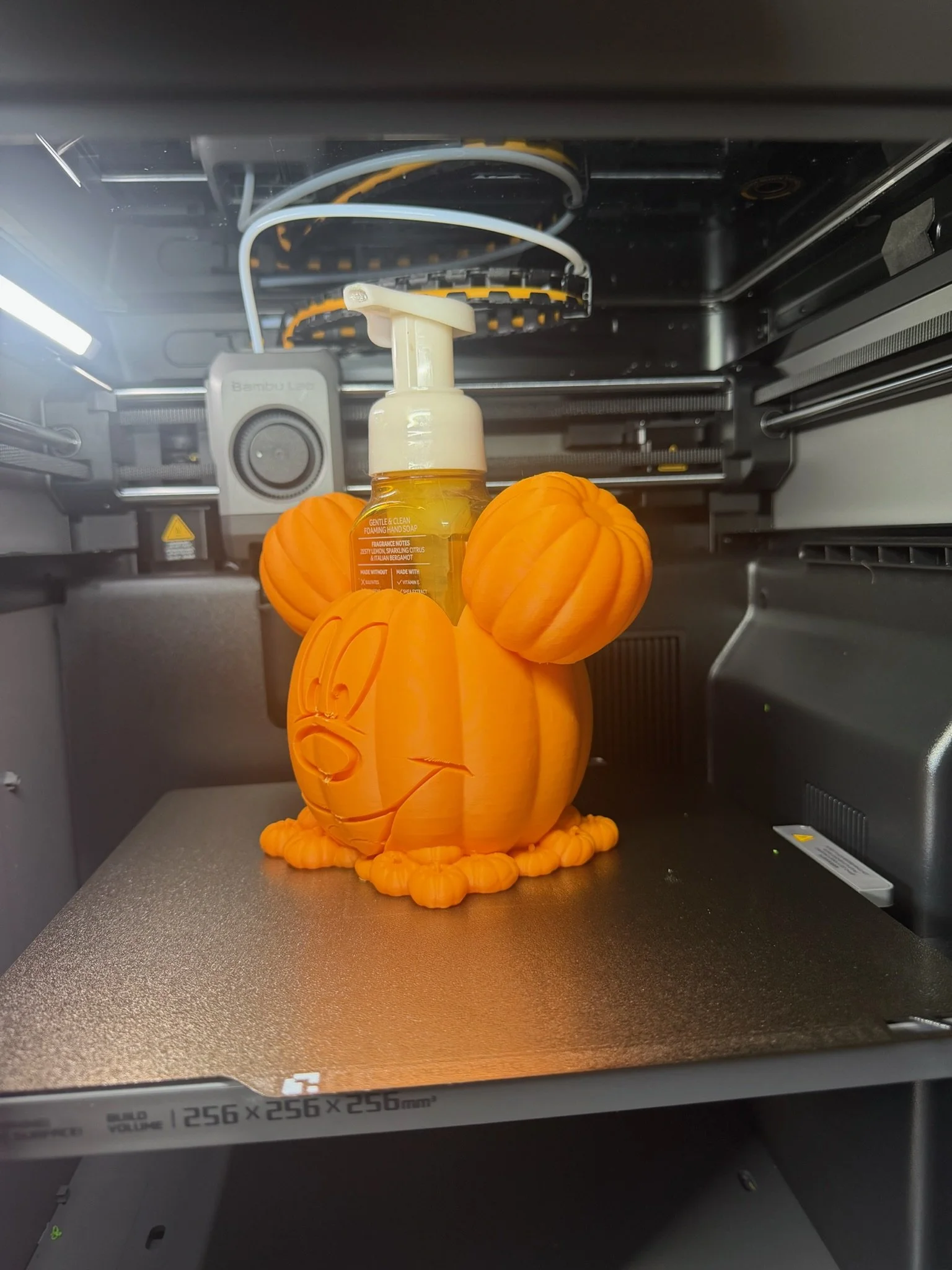 pumpkin mouse soap holder