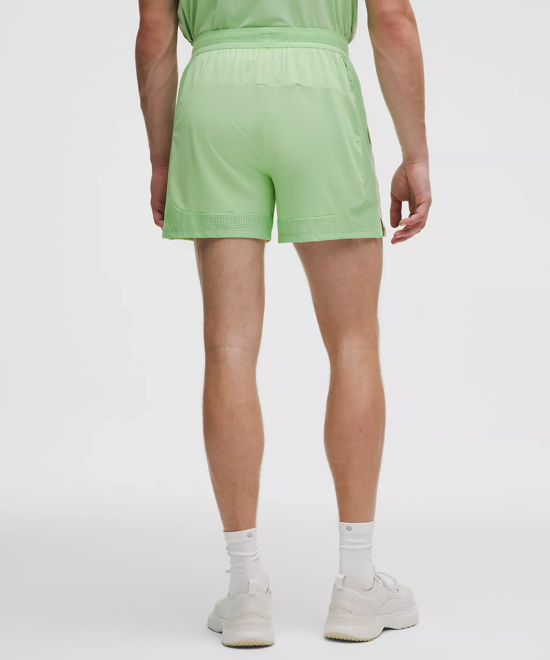 LM7BTFS_076116_3.webp