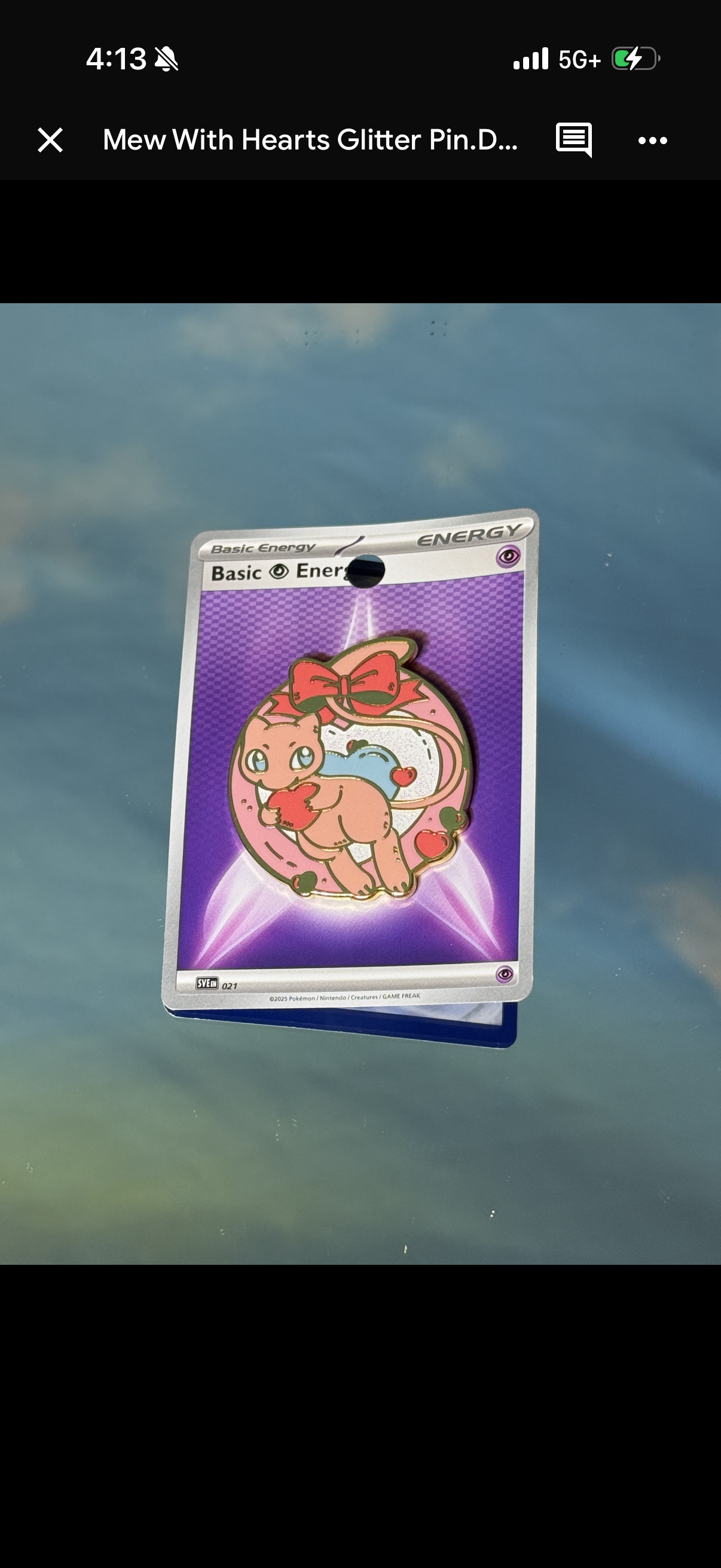 Mew With Hearts Glitter Pin