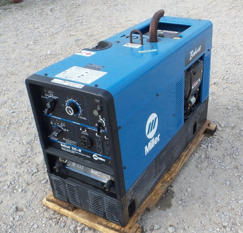 Blue Miller Bobcat 225 NT portable engine-driven welder generator on a wooden pallet