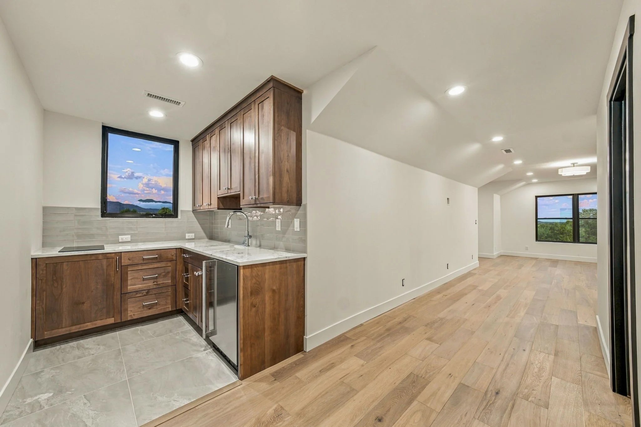 45-web-or-mls-8583TallTales-AQC-44.jpg