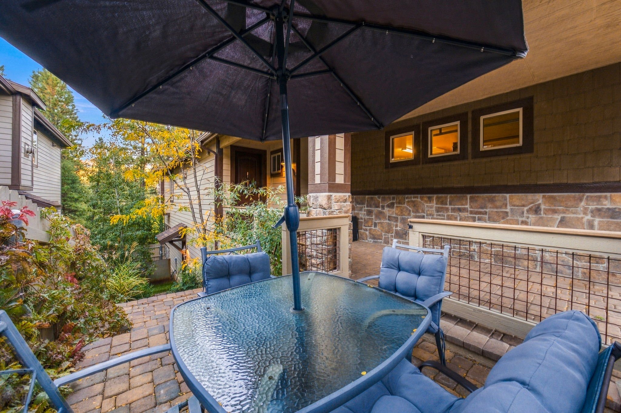 8-web-or-mls-596ForestView-60.jpg