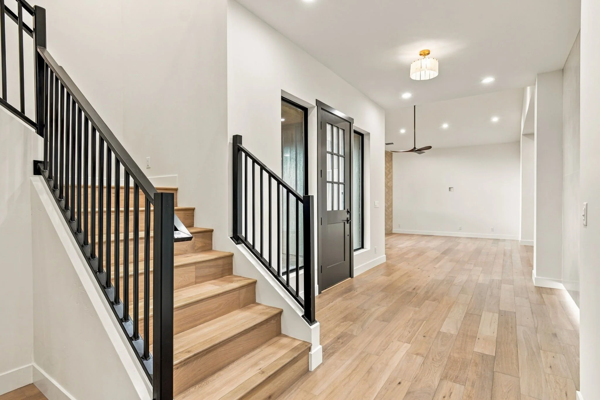 16-web-or-mls-8583TallTales-AQC-15.jpg