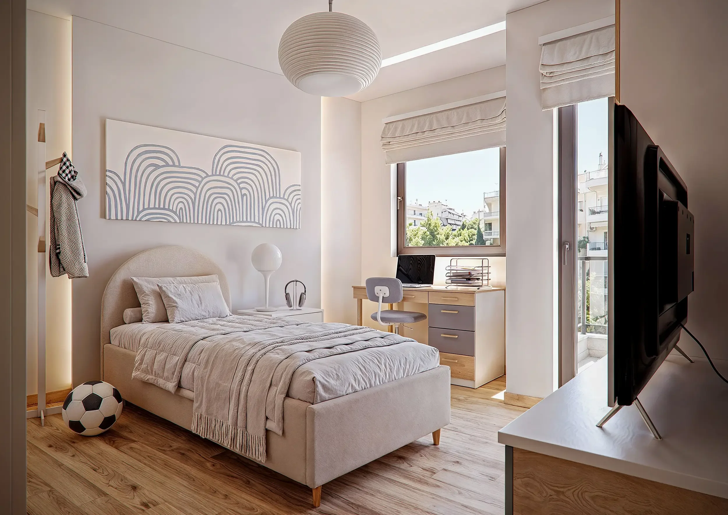 Interior design και αρχιτεκτονικός φωτορεαλισμός νεανικού υπνοδωματίου σε διαμέρισμα πολυκατοικίας από την THINKGRAF για την MEGIS Construction – Consulting. Τοποθέτηση γραφείου κάτω από το παράθυρο, μονό κρεβάτι με καμπύλο κεφαλάρι και γραμμικός κρυ
