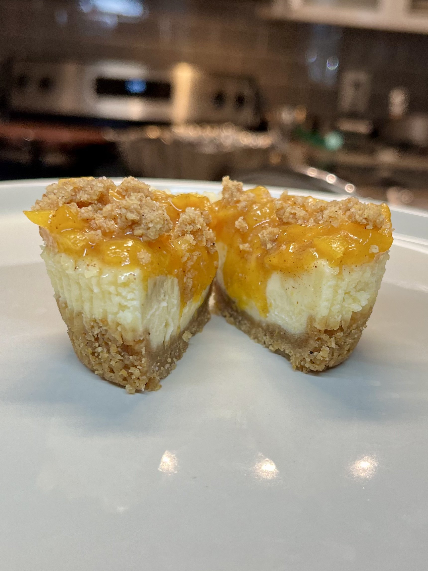 Peach Cobbler Mini-Cheesecake