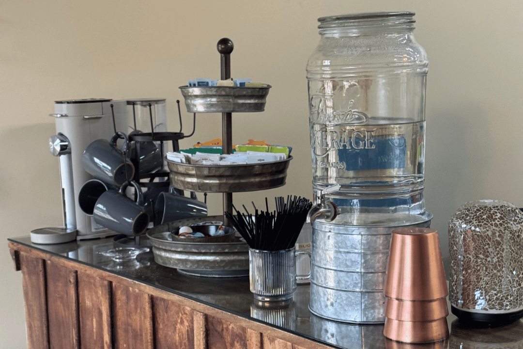 Grand Rapids, MI Hair Salon Amenities Bar Coffee and Water
