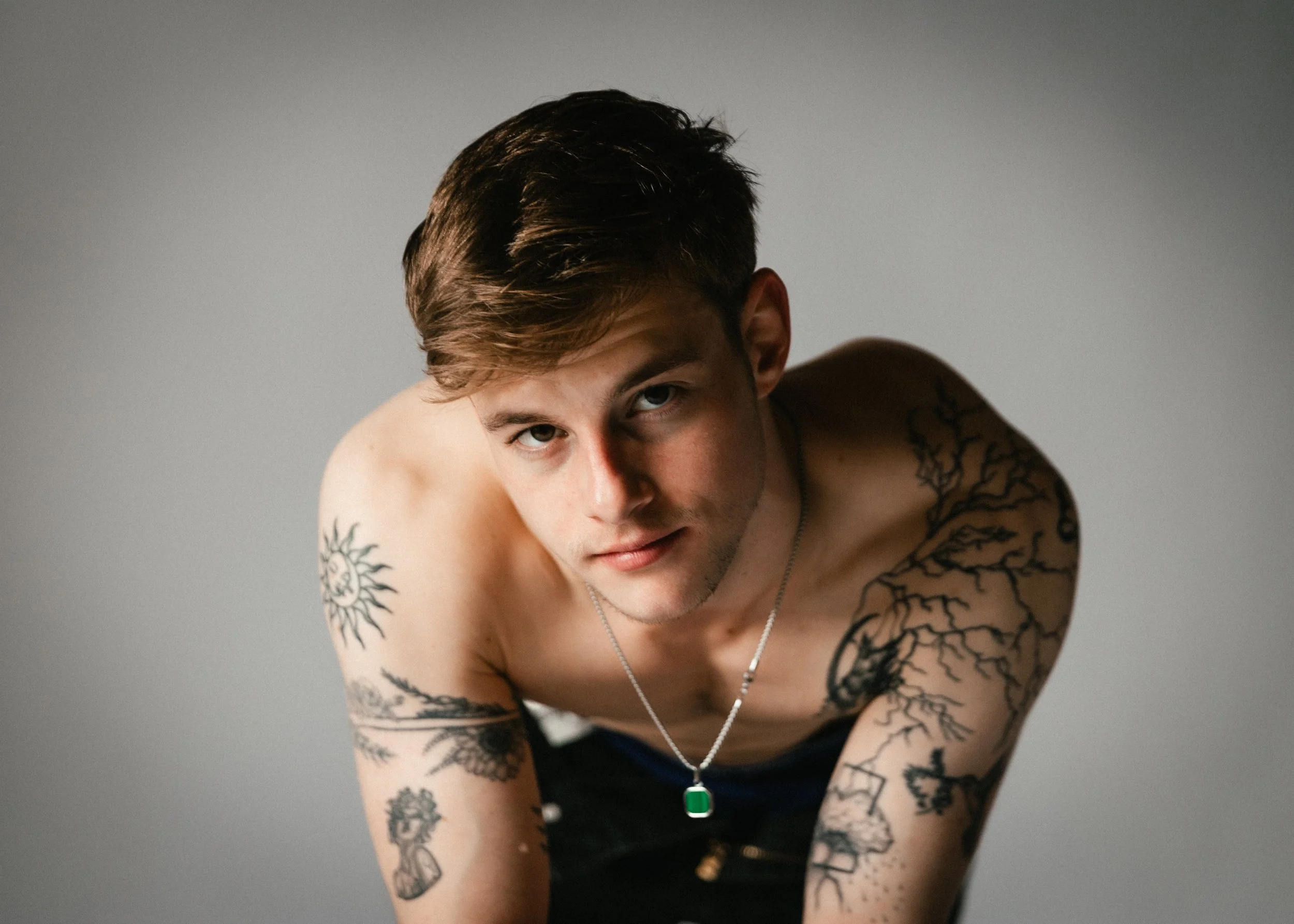 [studio][color]