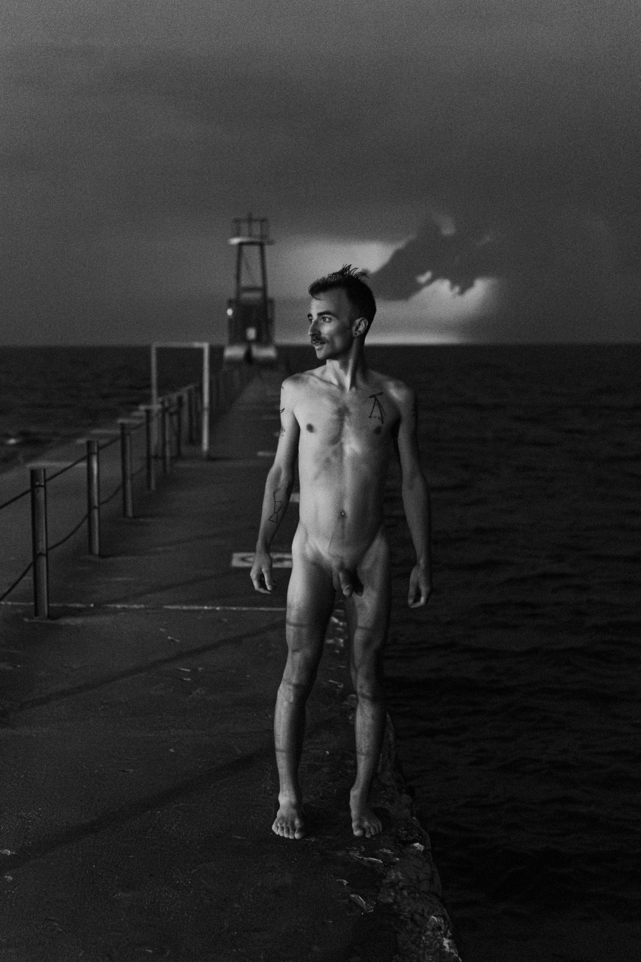 [bnw][solo][out]
