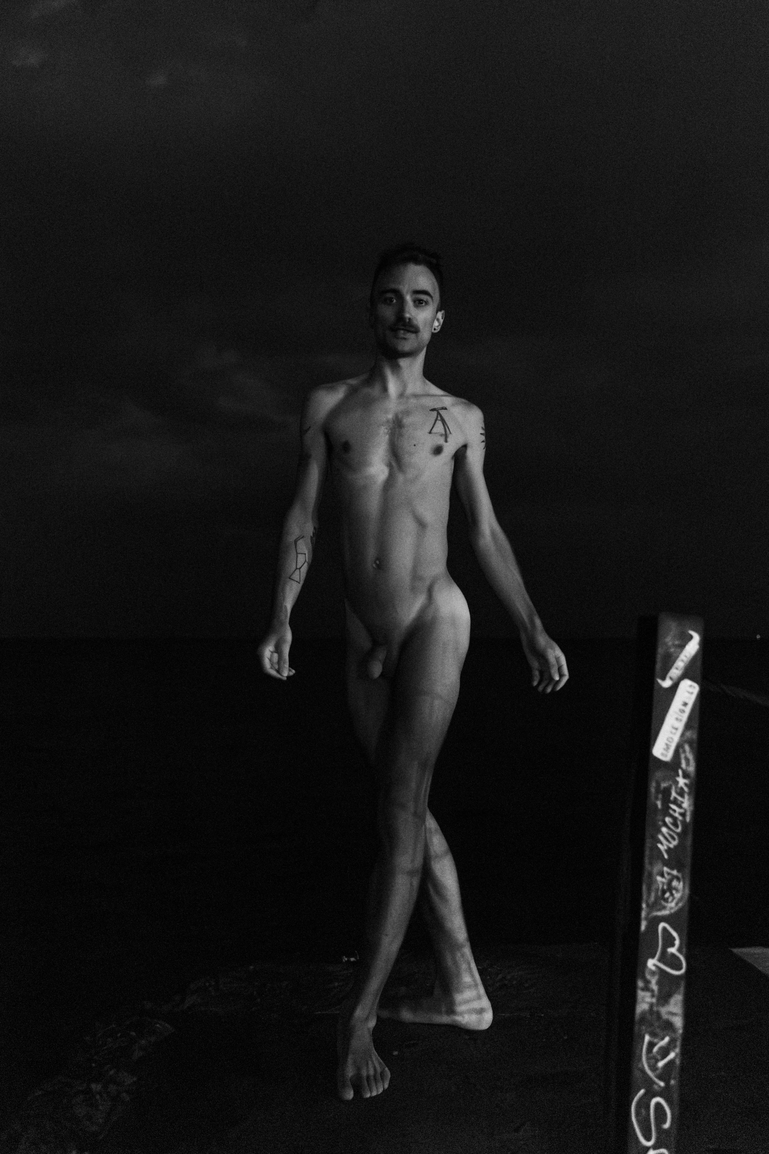 [bnw][solo][out]