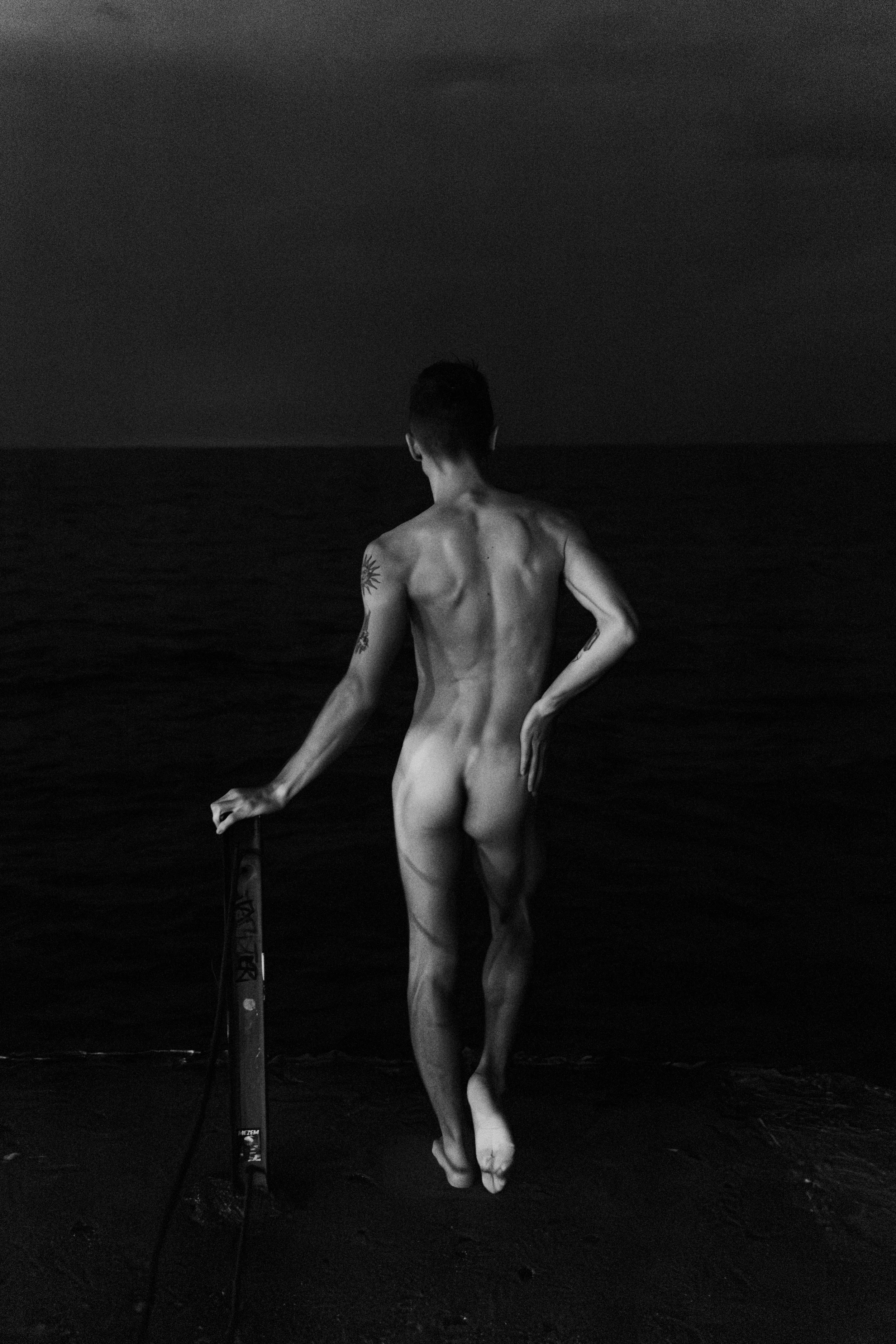 [bnw][solo][out]