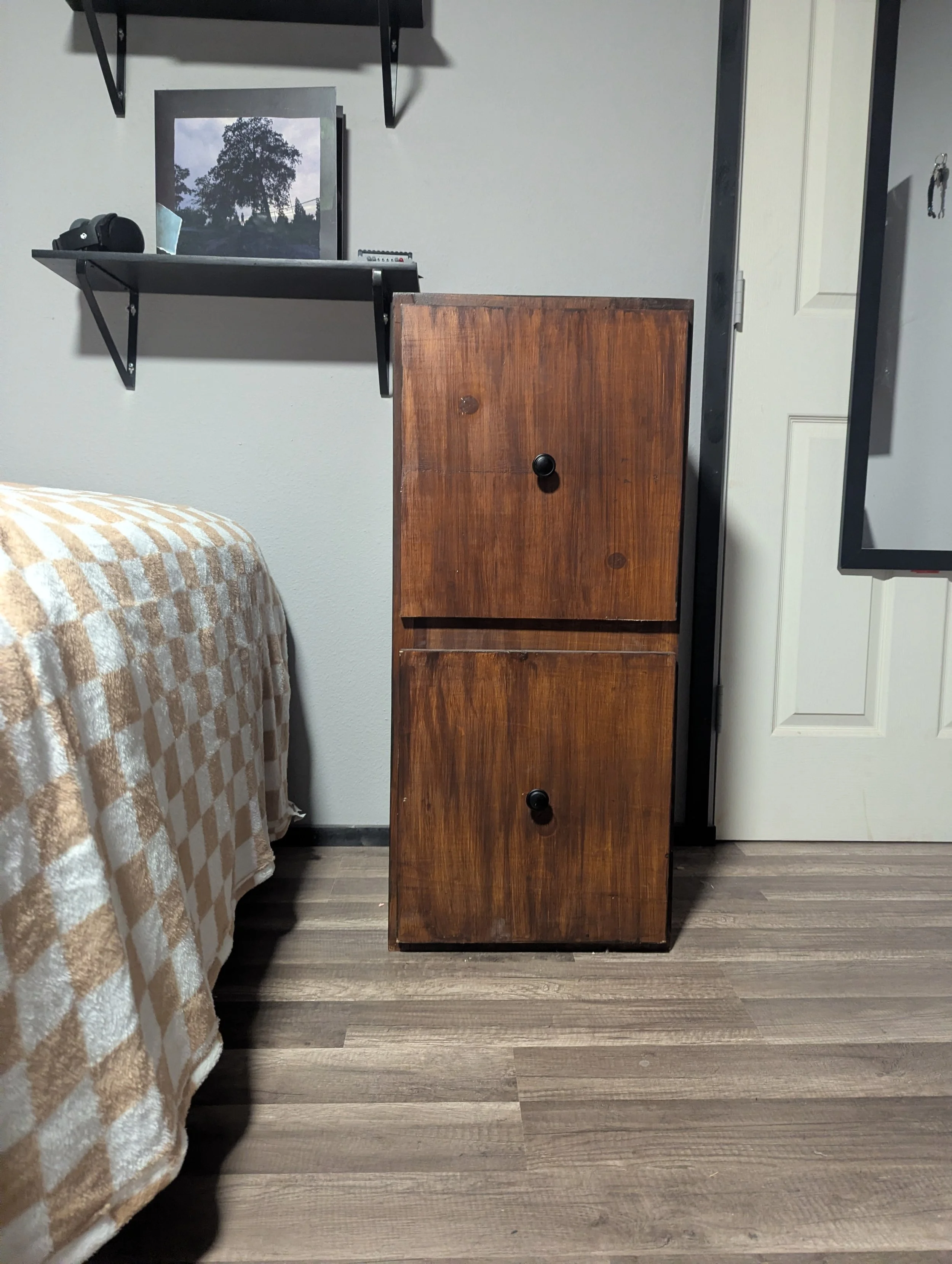 Vinyl Cabinet