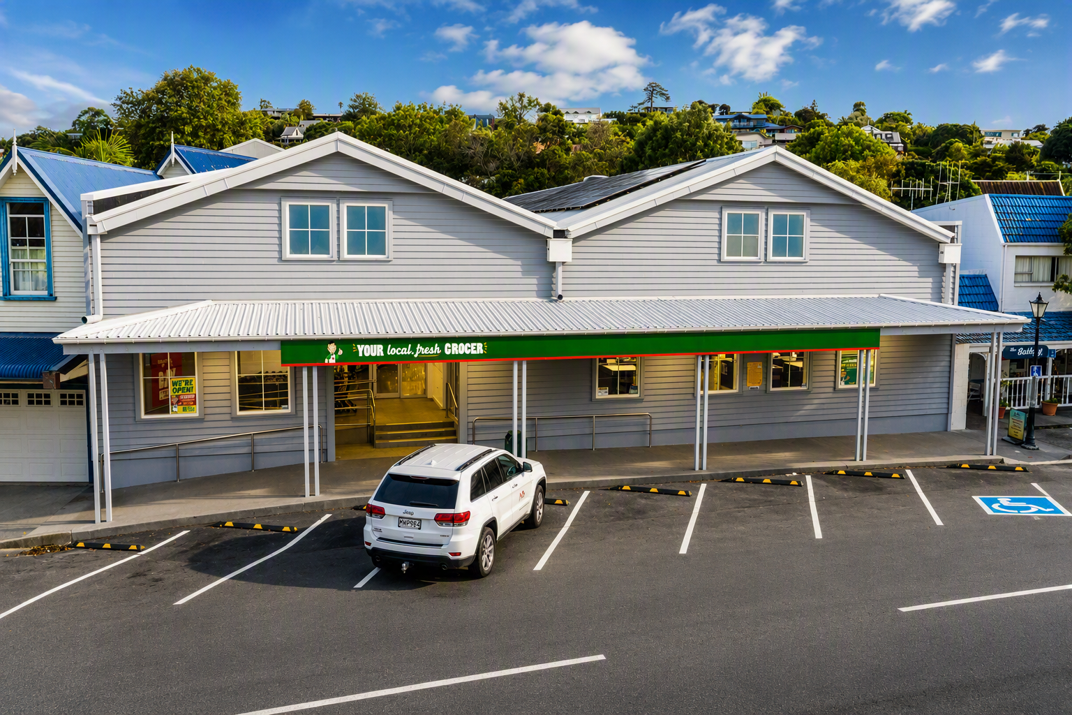 Bay of Islands Four Square ARCO Group