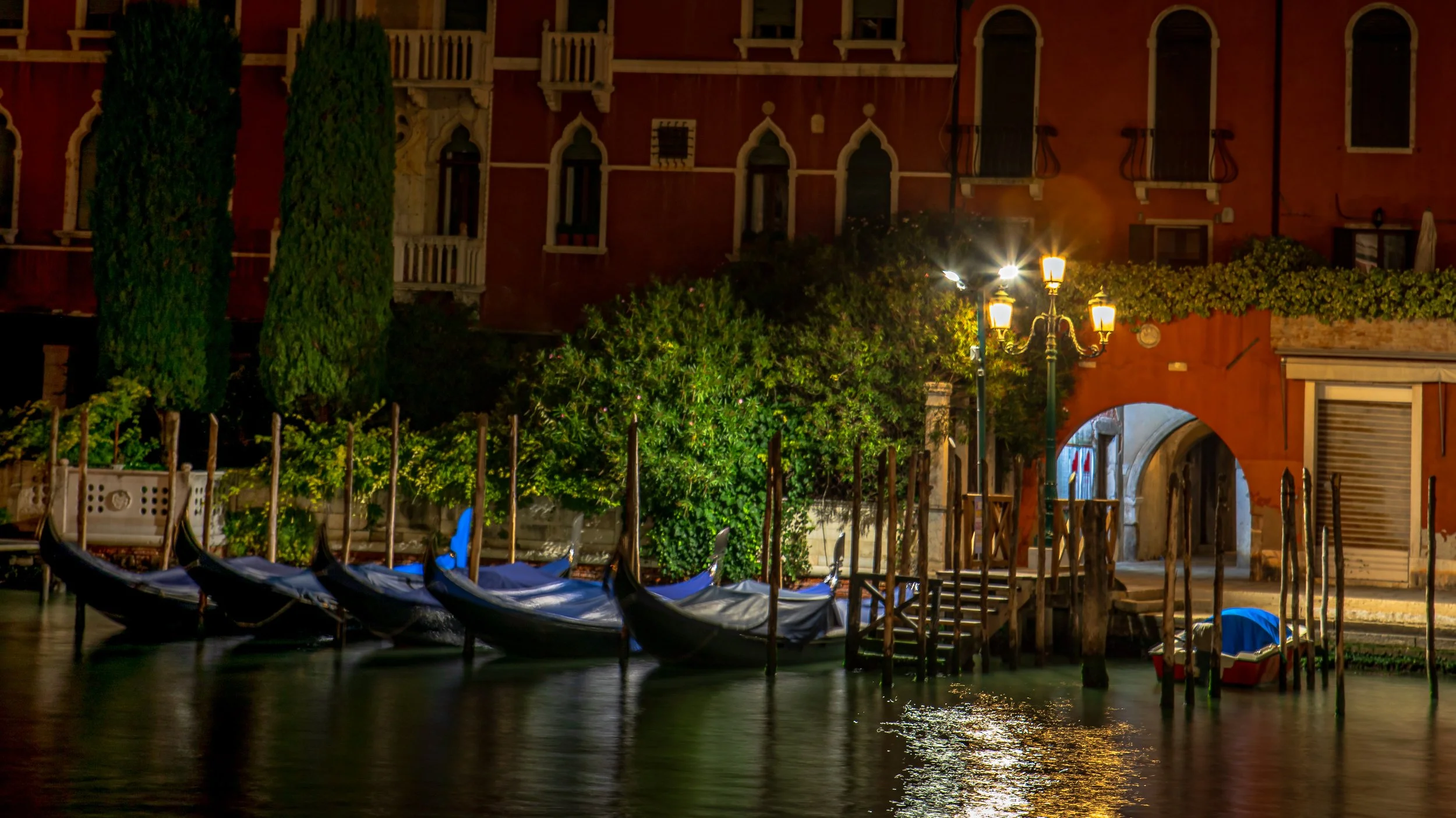 17-09-28 HC Venice-564170928- PS Edit.jpg