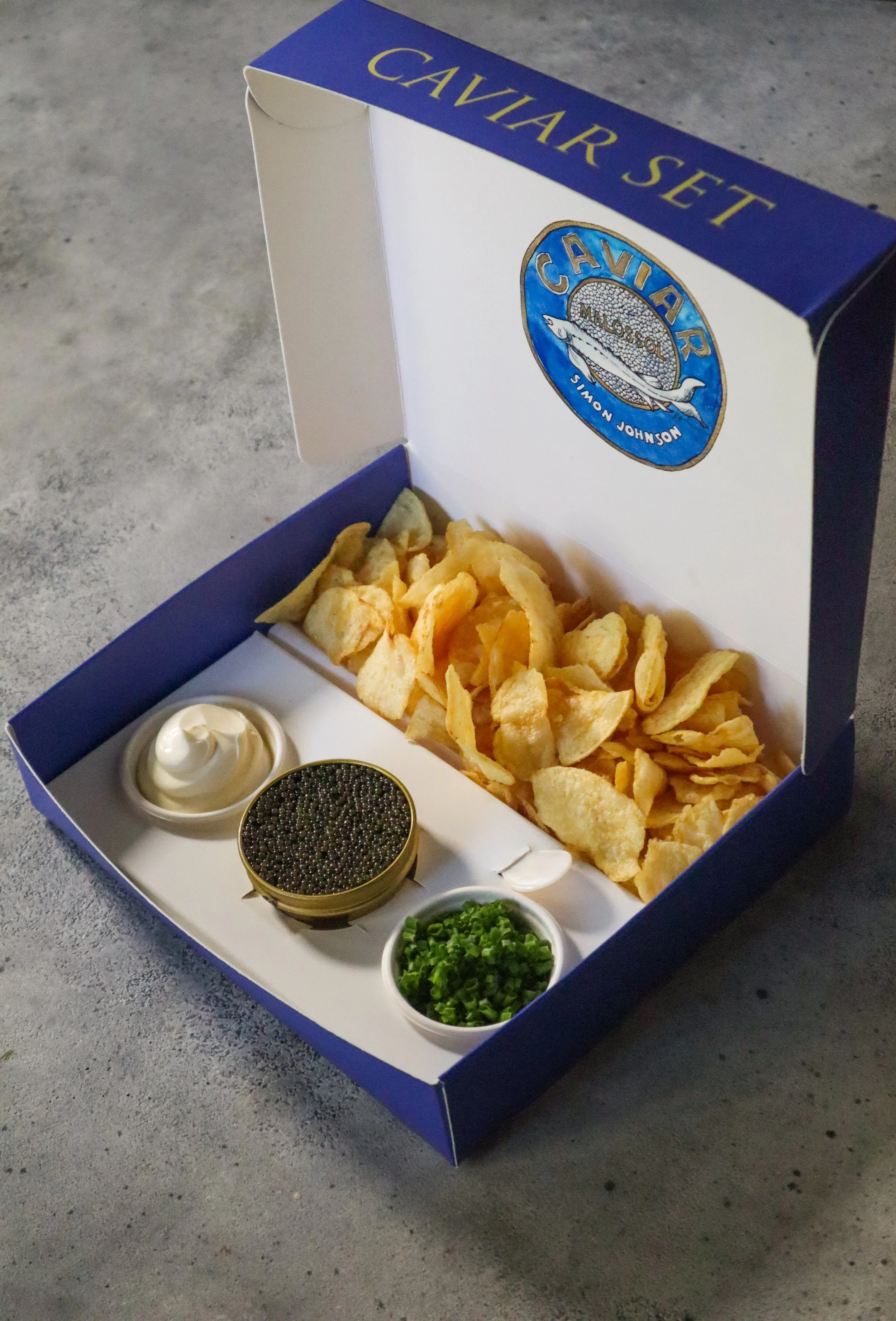 Caviar Box Set – The Luxe Snack Moment