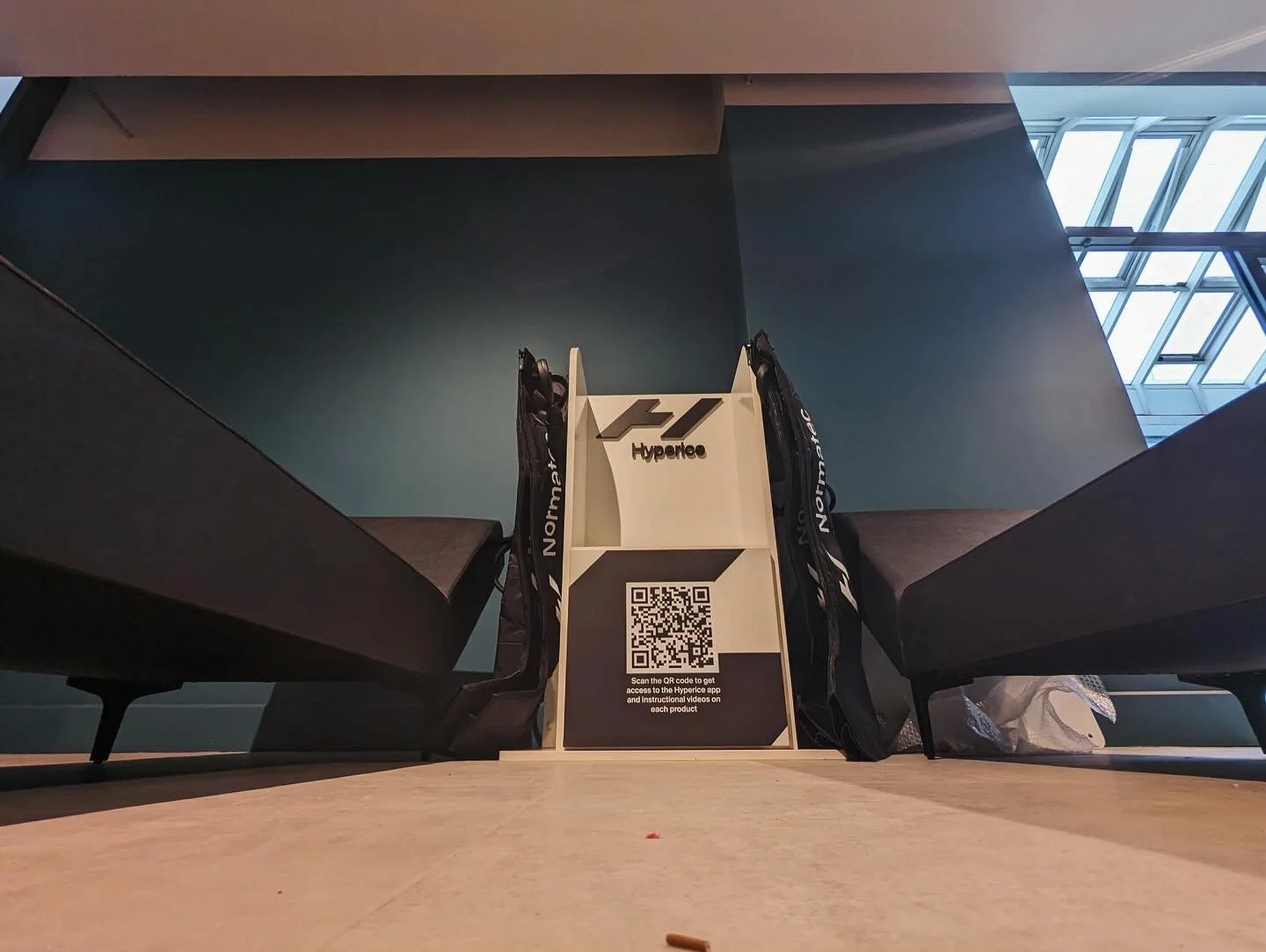 Recovery seating and station 