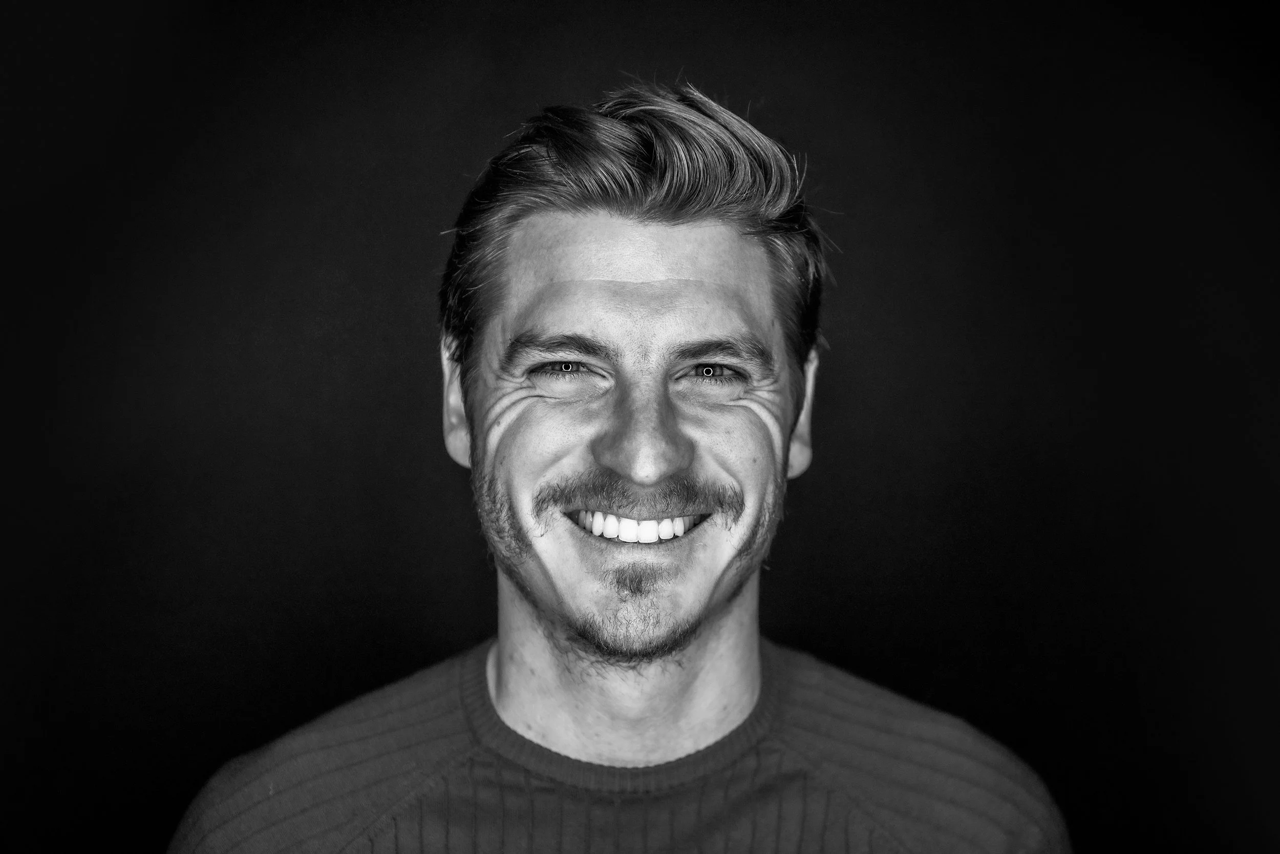 Adrien Lignières, concepteur-Rédacteur Freelance, partenaire du studio Faire Signe à Montpellier.