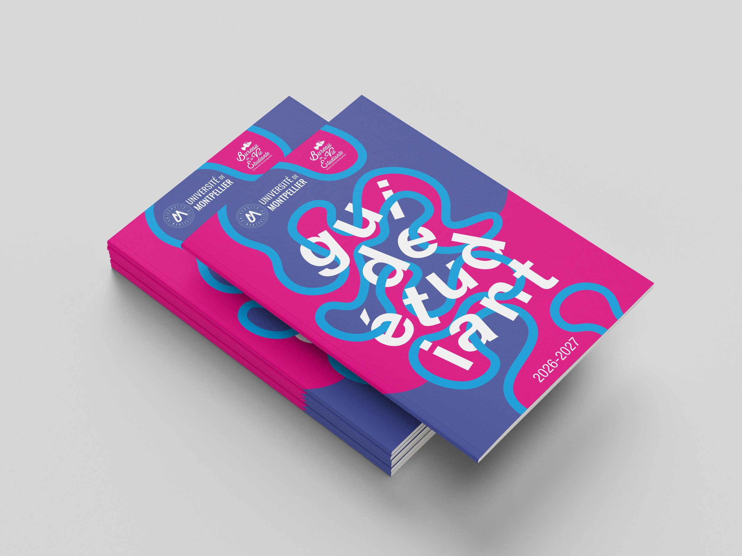 Design éditorial, Direction Artistique et mise en page du Guide de l'étudiant 2026-2027 pour l'Université de Montpellier. Création graphique par le studio Faire Signe.