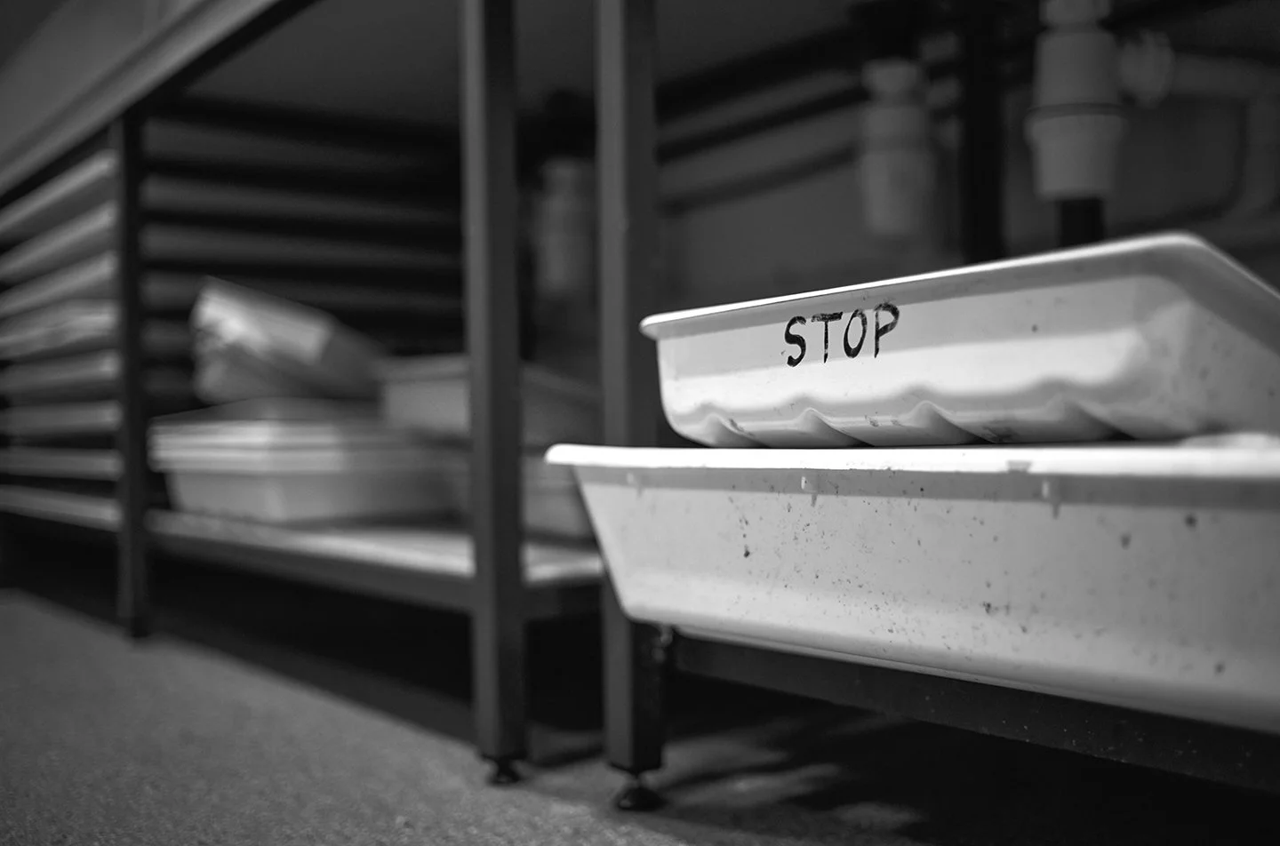 Developer tray, stop bath