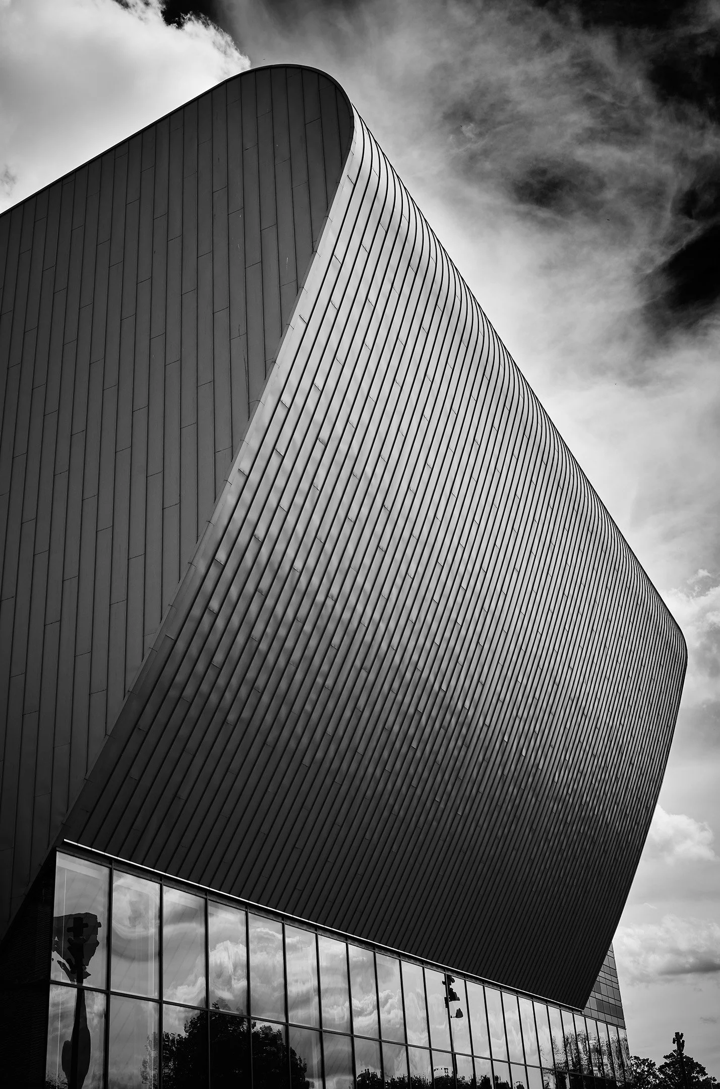 19HULL ARCHITECTURE-L1001329 1.jpg