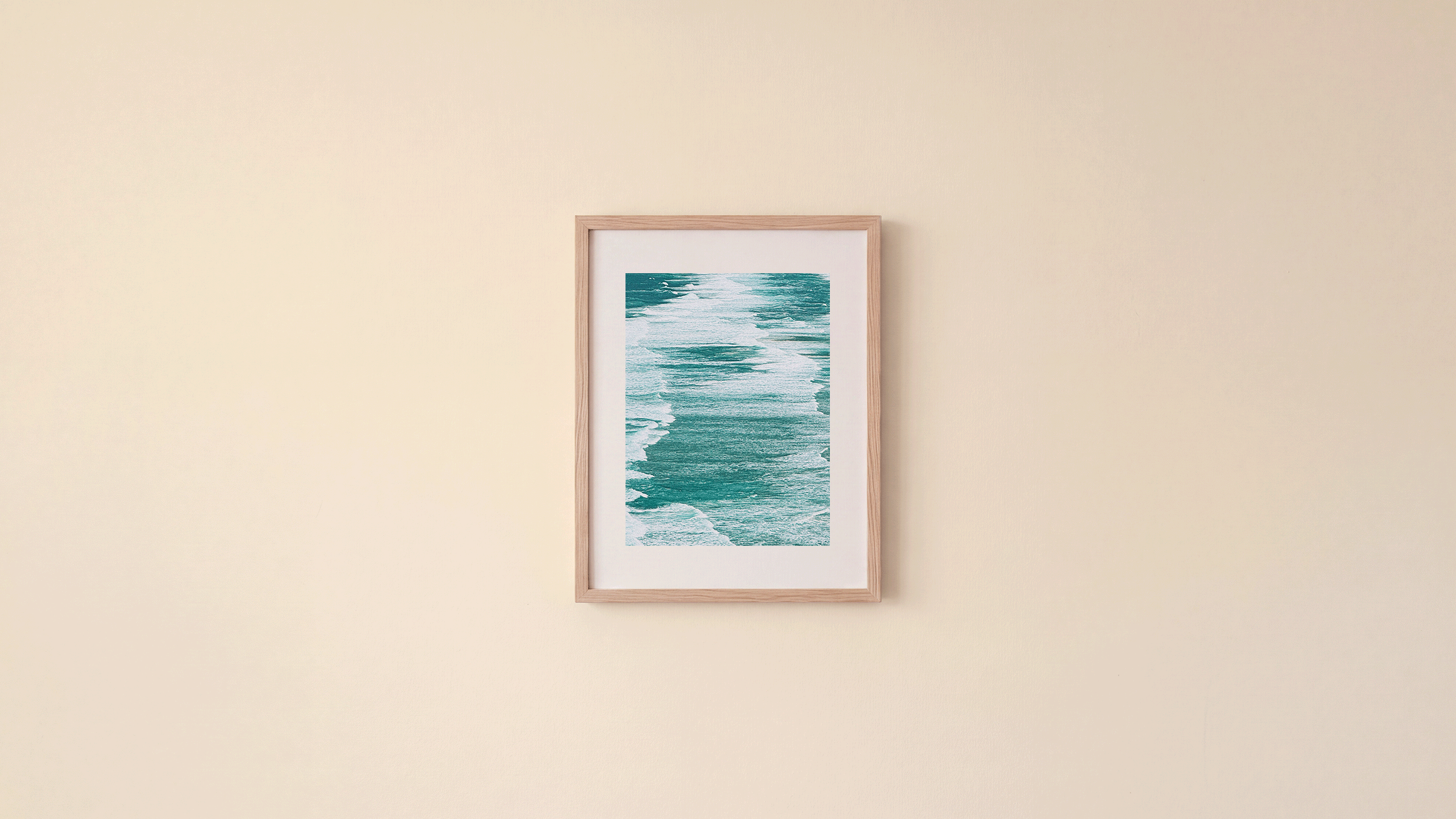 Byron Blue - creme.png