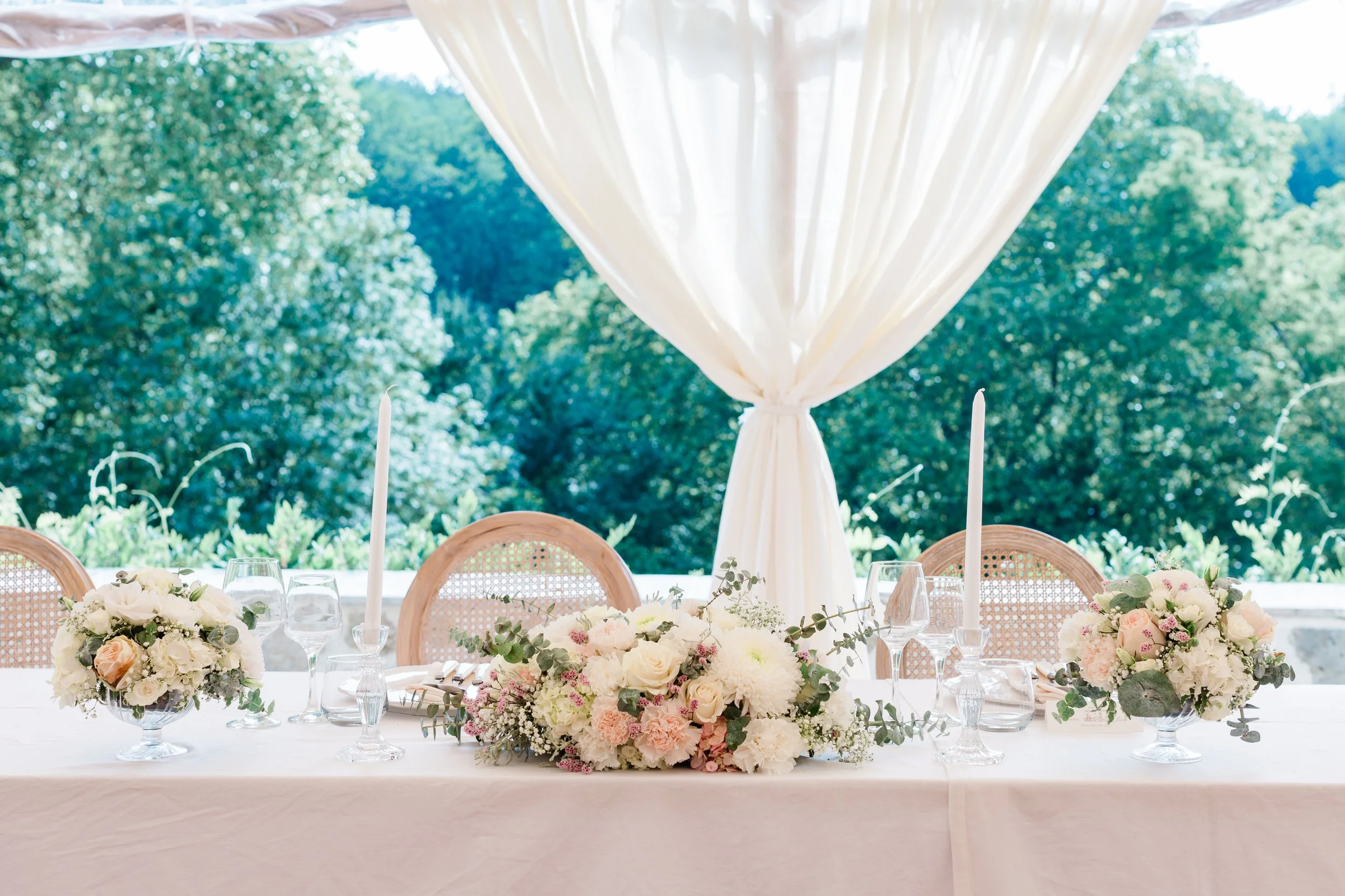 WeddingChâteaudeGueyze-Joice&Martin-DinerDecor-26.jpg