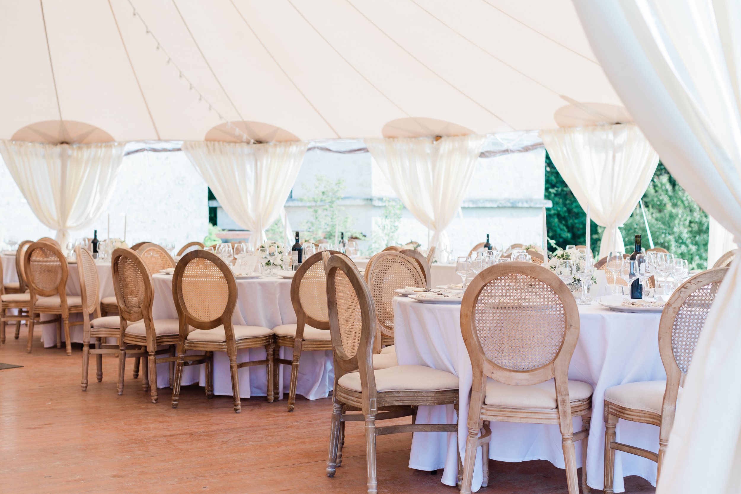 WeddingChâteaudeGueyze-Joice&Martin-DinerDecor-34.jpg