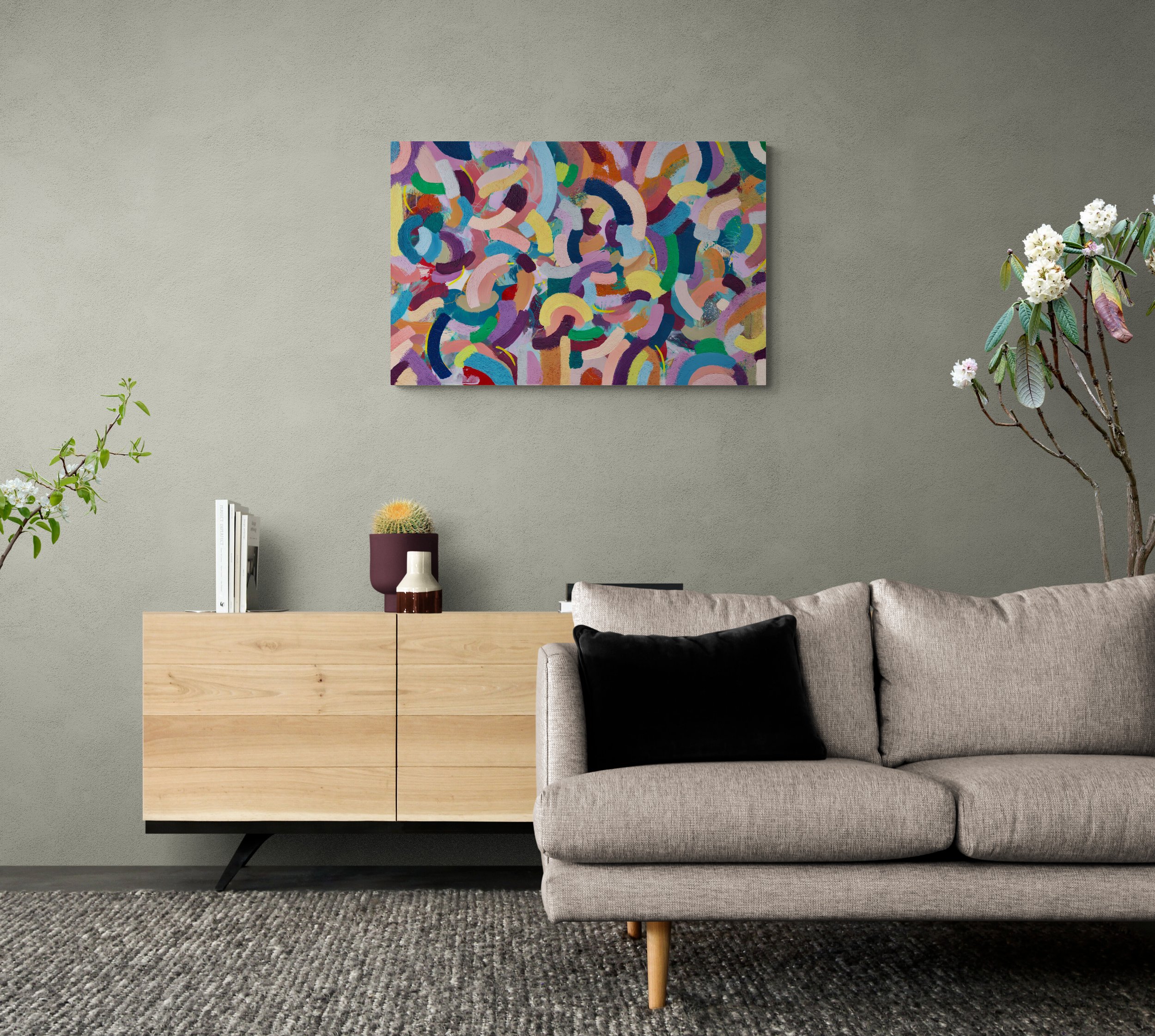 Living_room_with_cabinet_and_plants.jpg