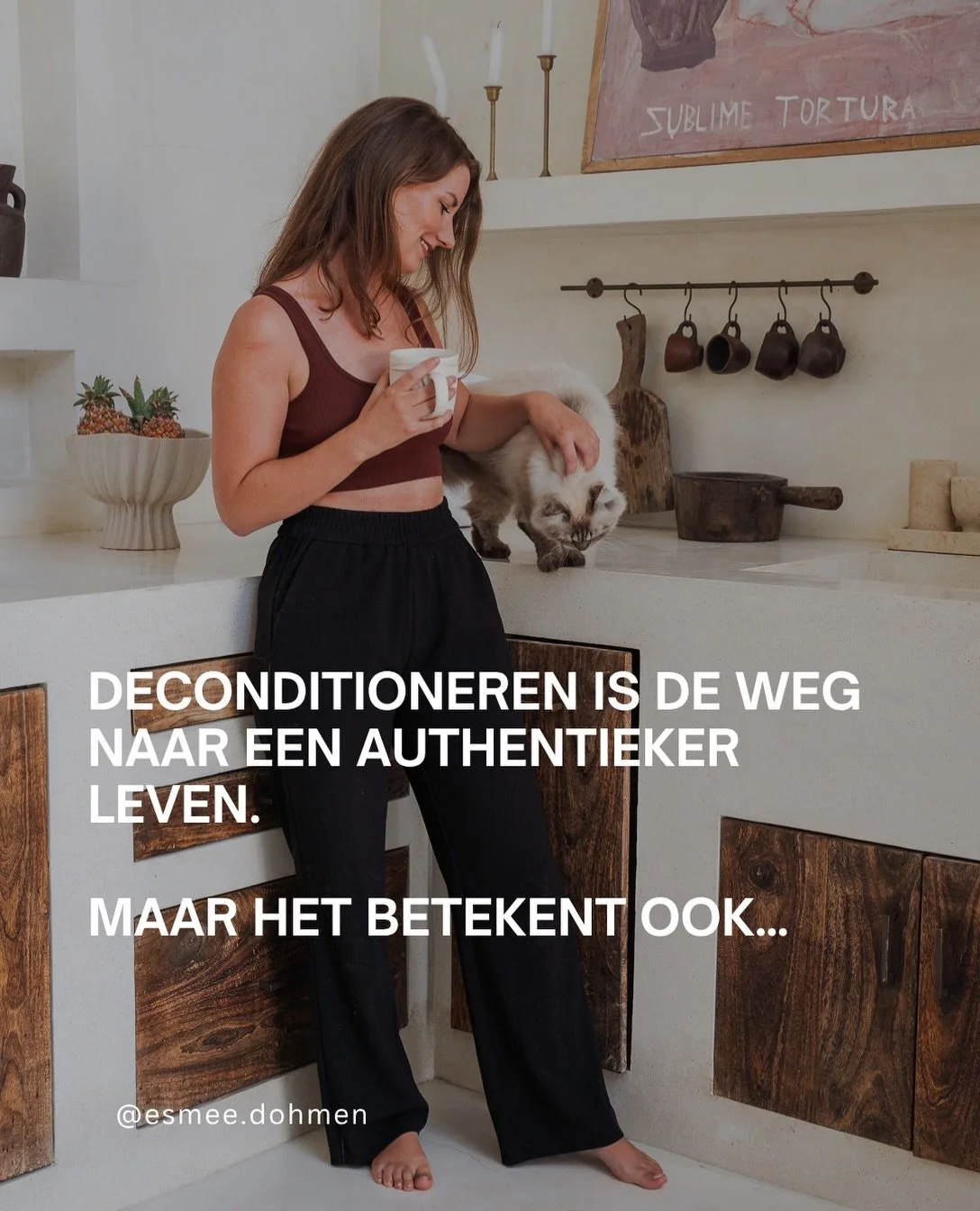 Deconditioneren wordt vaak neergezet als een mooi en bevrijdend proces.

En dat is het ook.

Maar tegelijkertijd is het niet altijd makkelijk. Soms zet het zelfs je hele leven op z&rsquo;n kop. Alles wat je ooit hebt opgebouwd, wordt ineens onder een