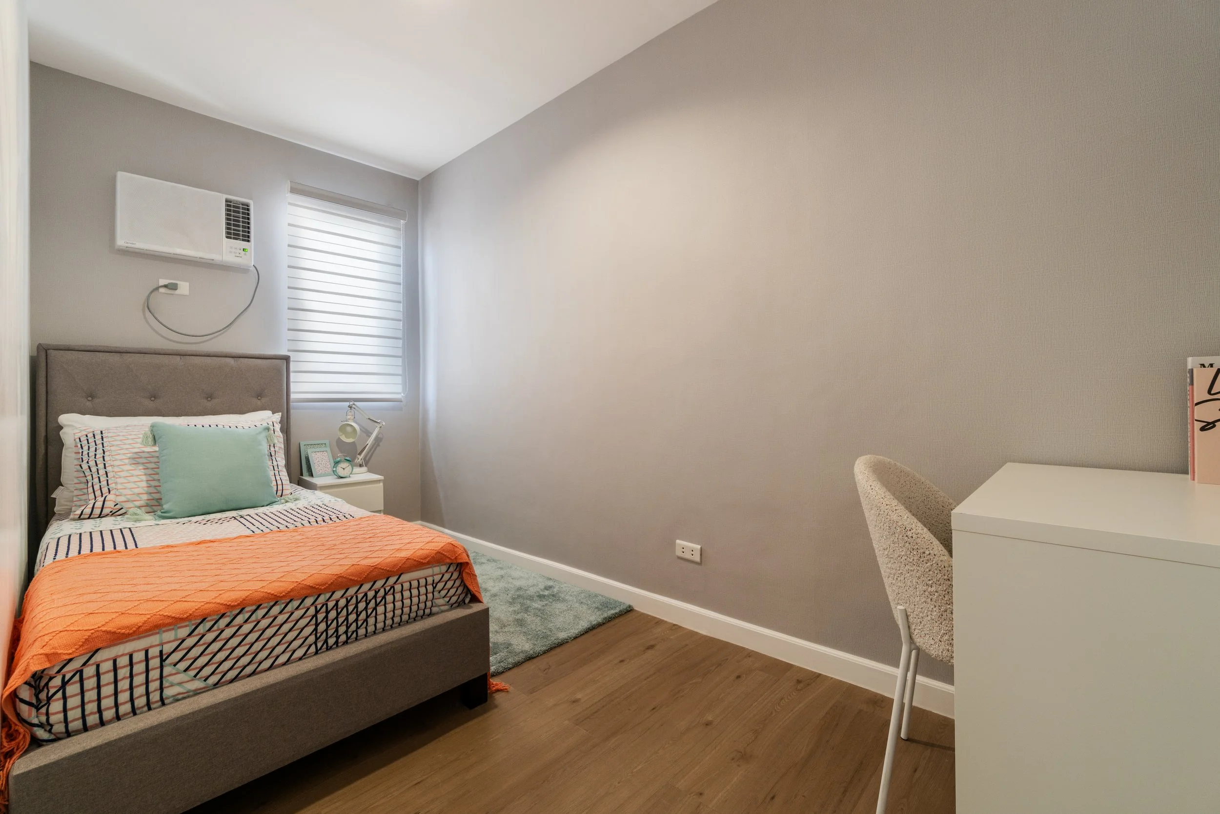 Second bedroom (1).jpg