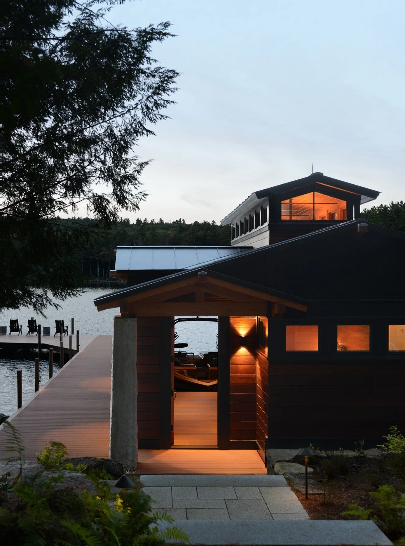 Summer in New England

Happy Fourth of July!

Lake Point House: Boathouse
General Contractor: C. W. Ostrom Builders
Timber Frame: @newenergyworks