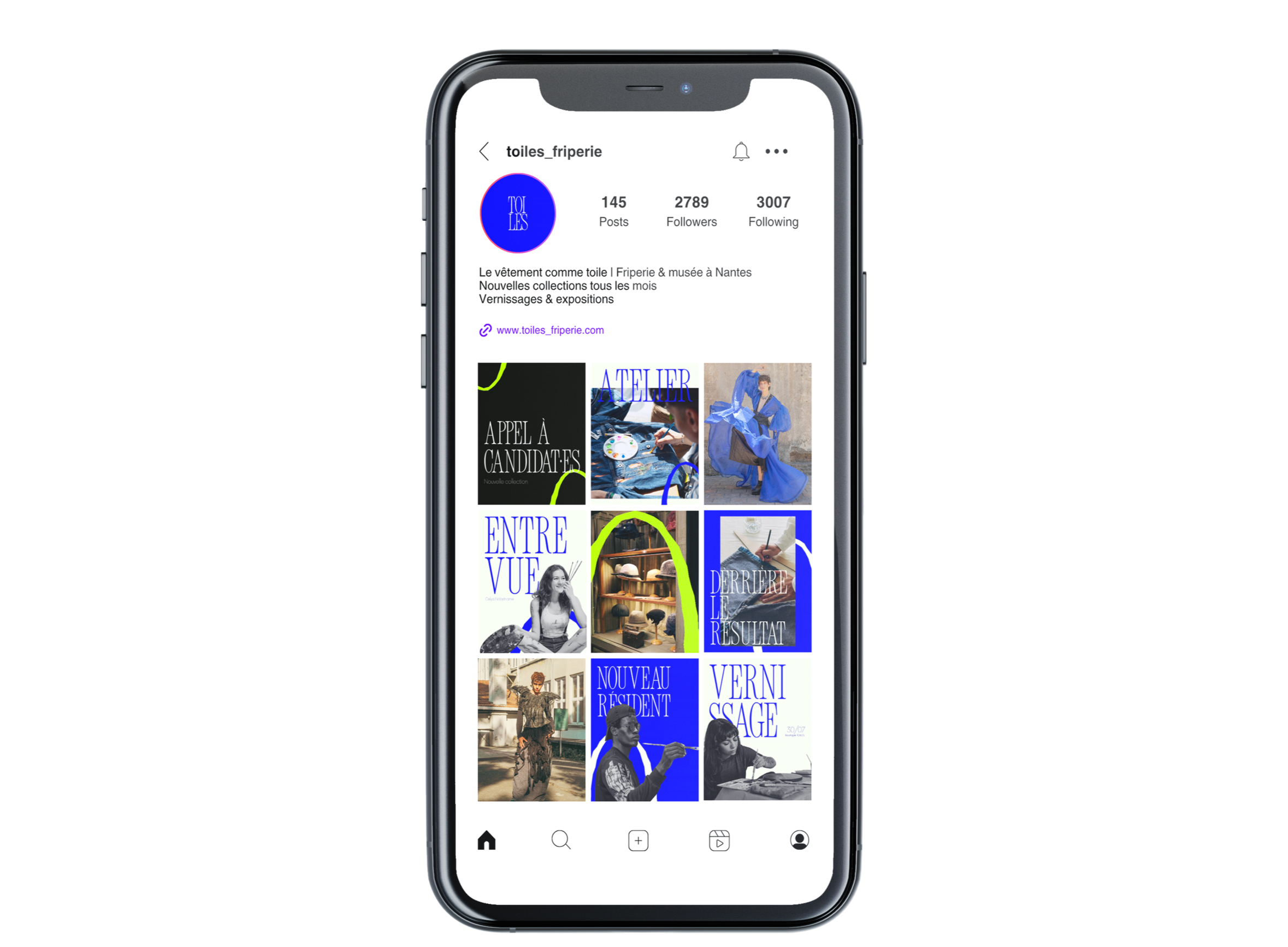 Capture d'écran d'un profil Instagram de la boutique de linge et de textiles d'ameublement 'toiles_friperie', affichant 145 publications, 2789 abonnés et suivant 3007 personnes, avec des images de vêtements, d'art et de design.
