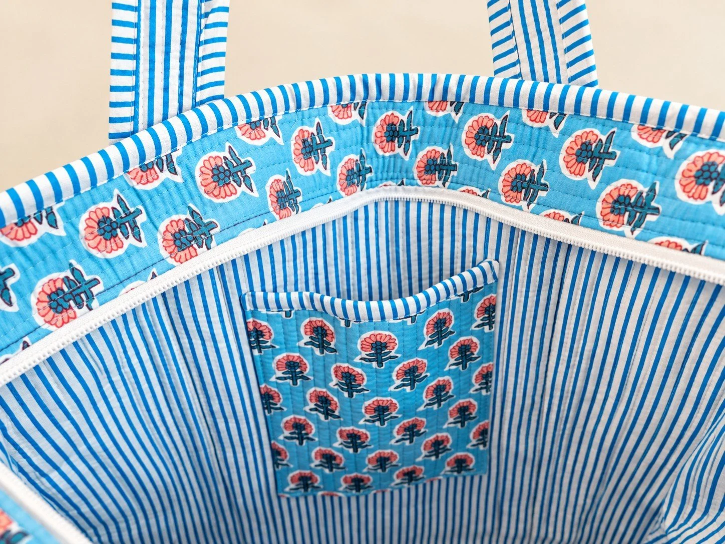 Quilted Floral Tote Interior.jpg