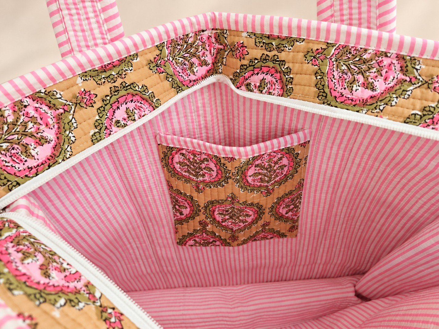 Quilted Floral Tote Interior.jpg