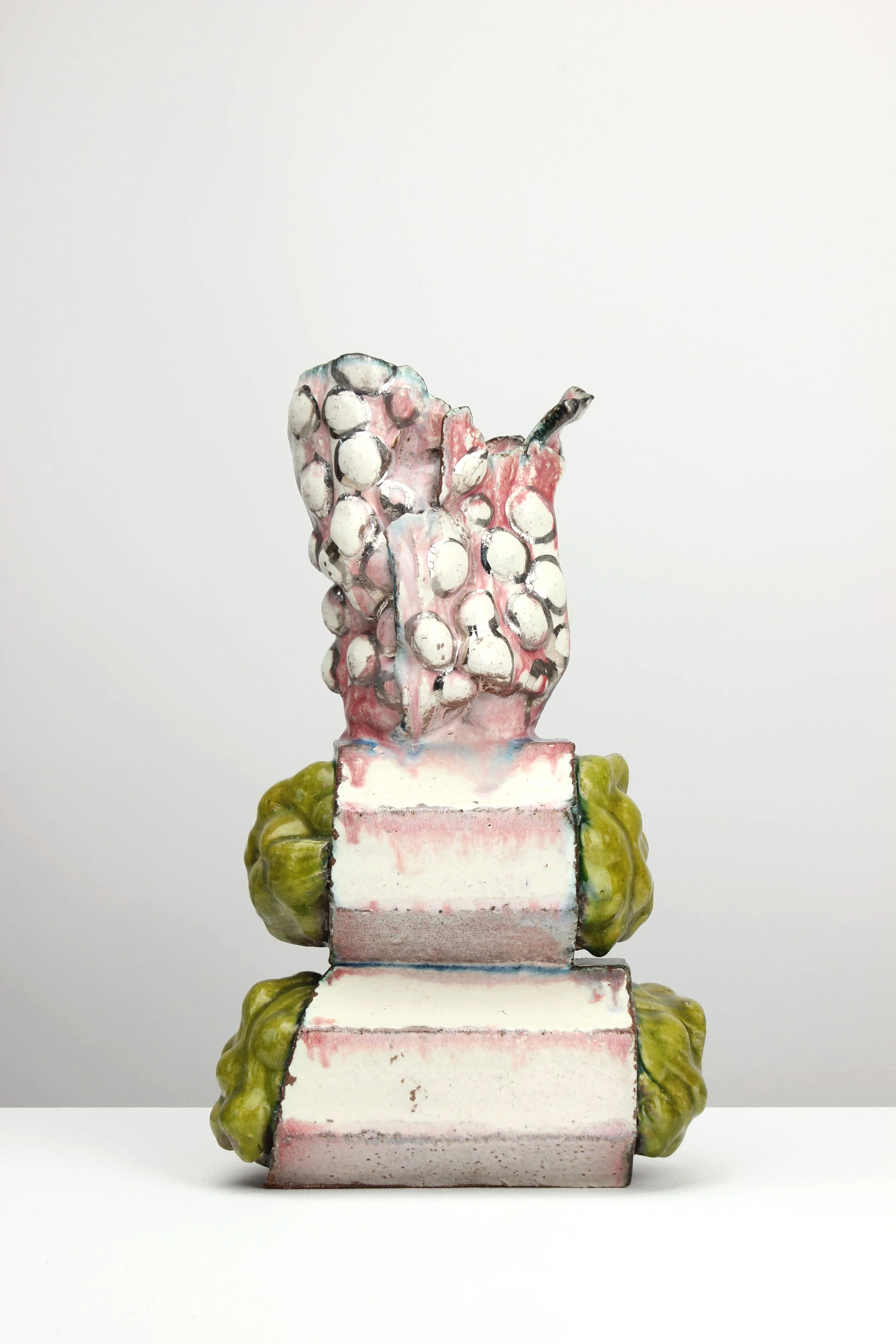 French ease, 2024. Red clay, Engobe, glaze, patinum. 34x22x12 cm